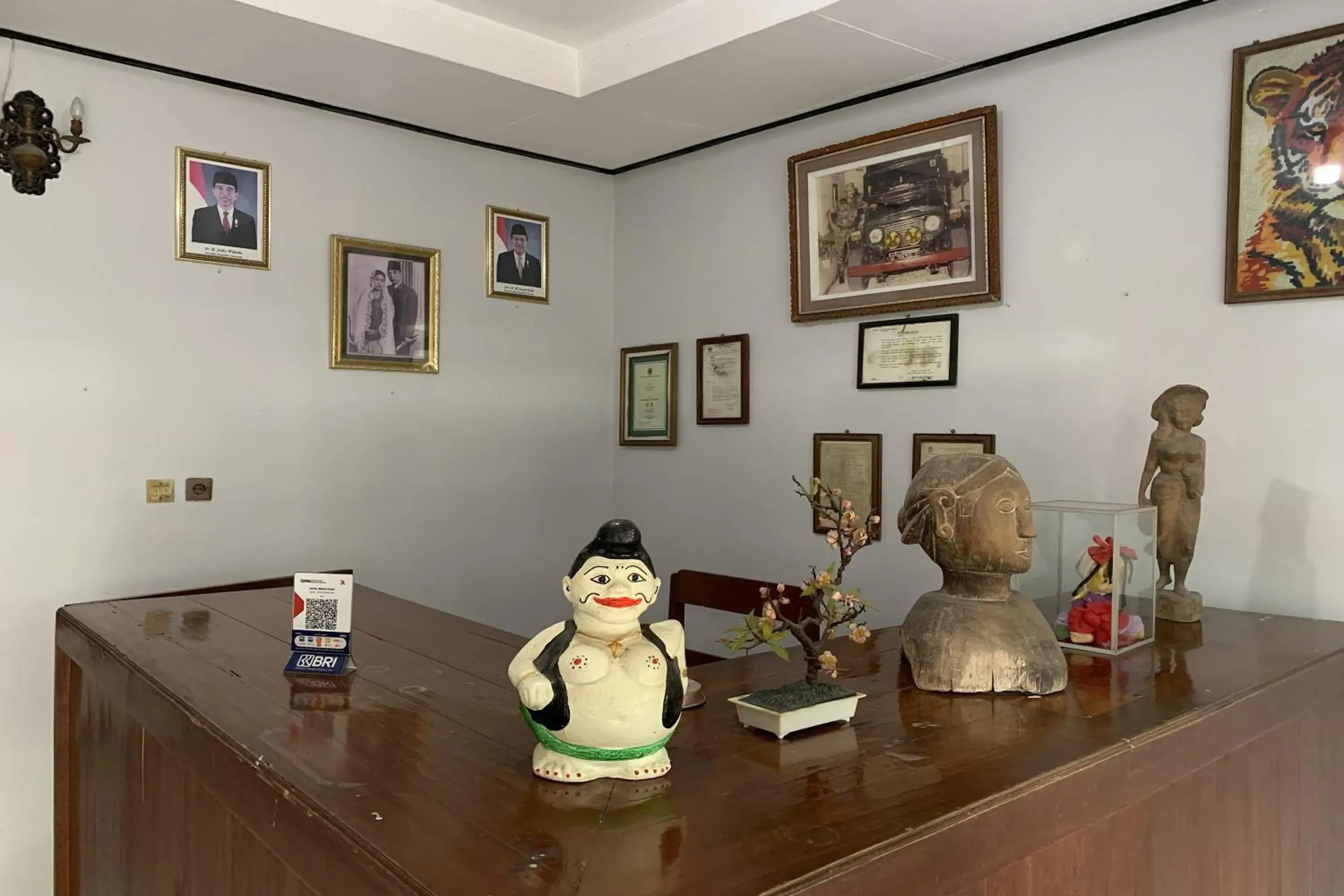 Lobby or reception in Hotel Merak Indah Lobby or reception in Hotel Merak Indah