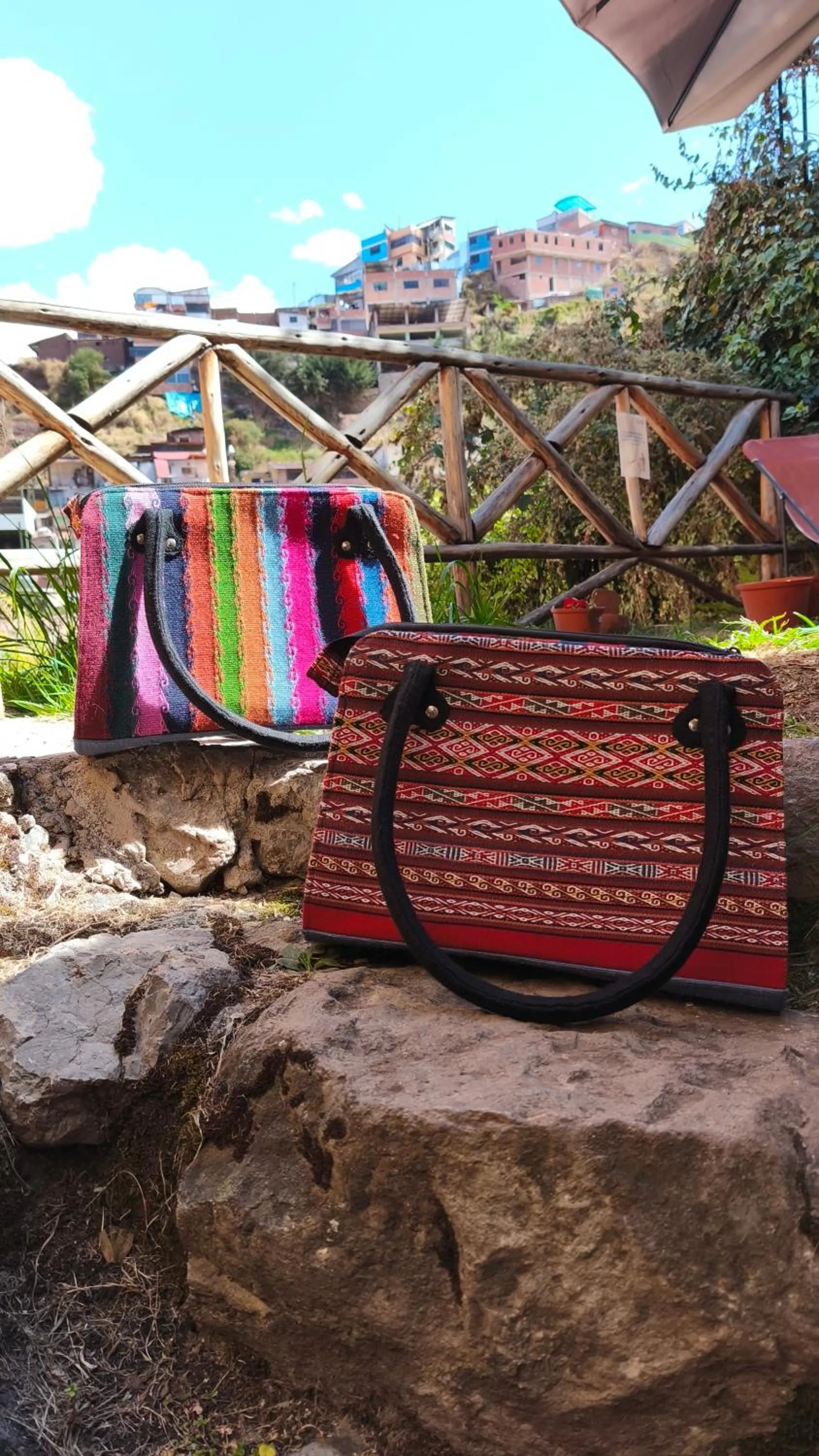 On-site shops in Andenes del Sol