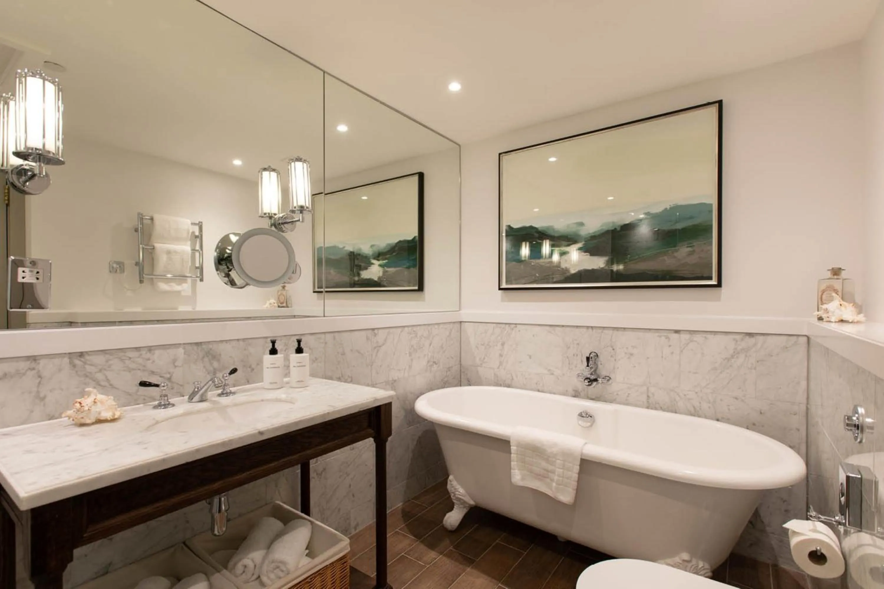 Photo of the whole room in InterContinental Edinburgh The George by IHG