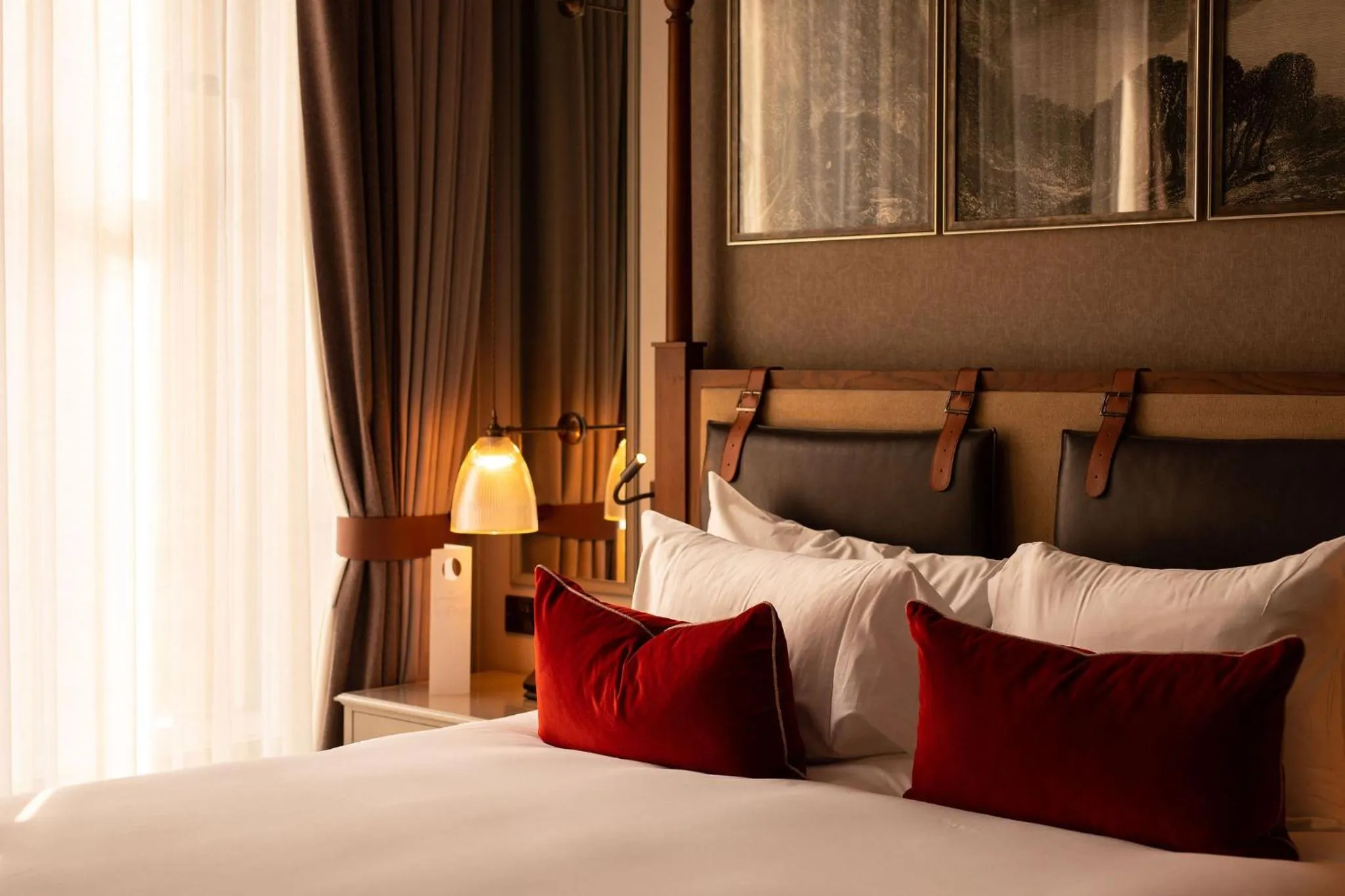 Bed in InterContinental Edinburgh The George by IHG