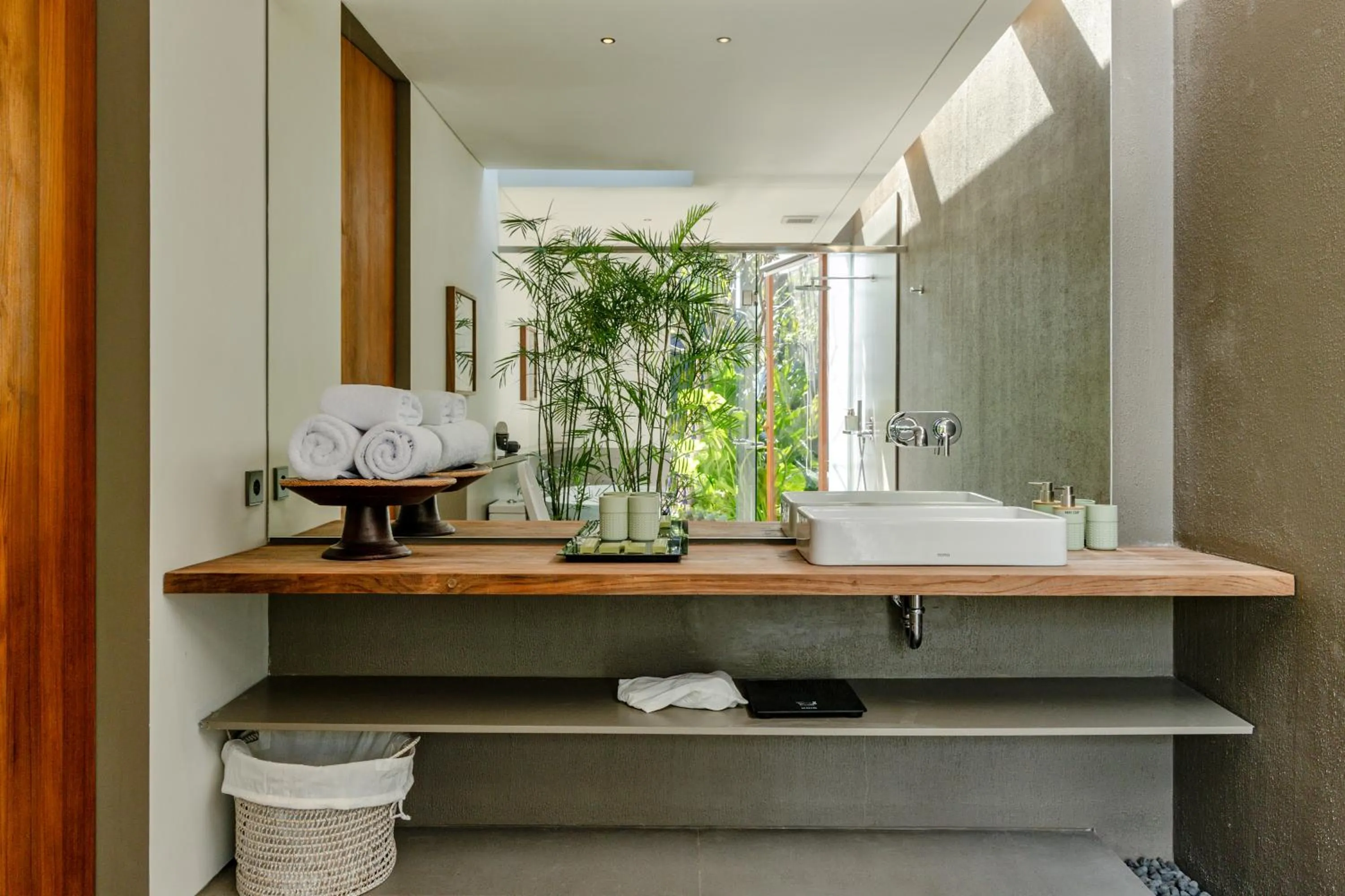 Toilet in Domisili Villas Canggu Bali by Fays Hospitality