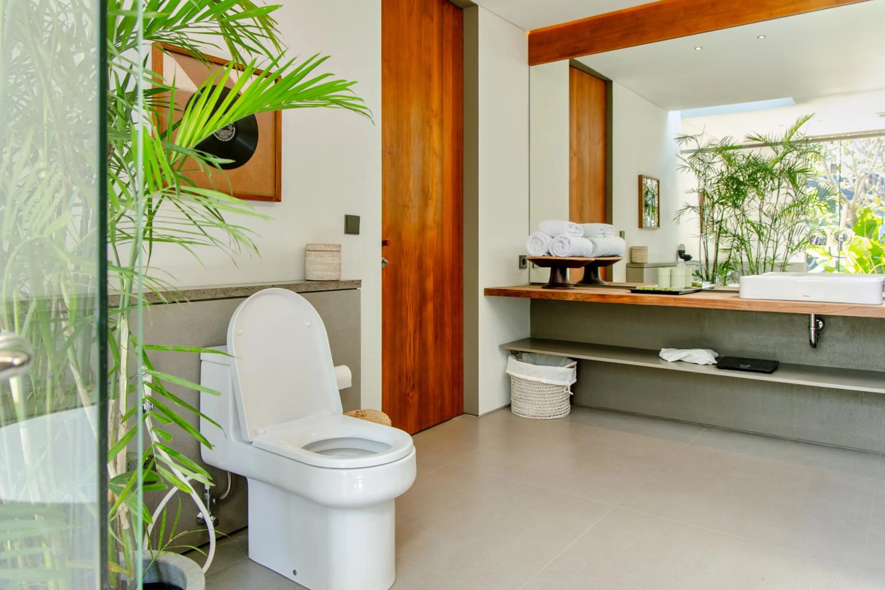 Toilet in Domisili Villas Canggu Bali by Fays Hospitality