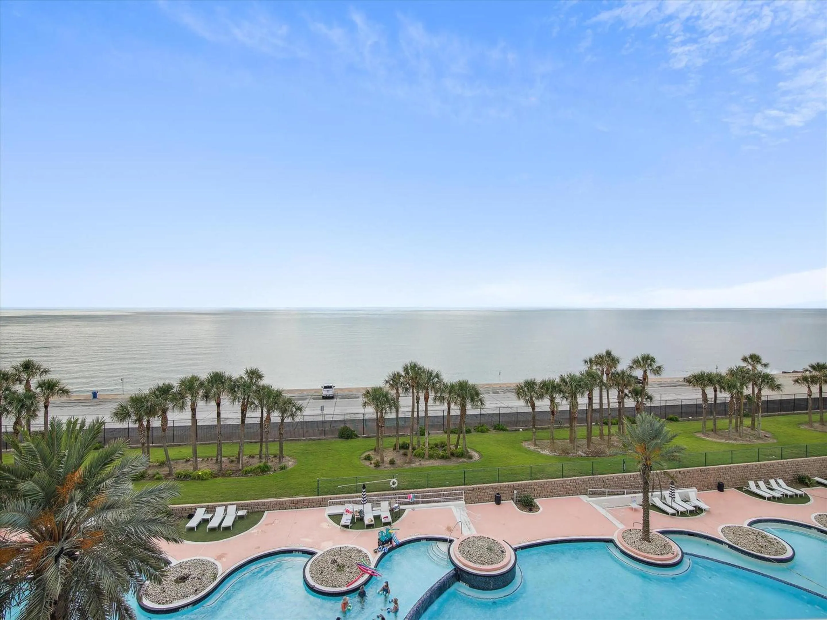 Property building in Diamond Beach 510-mermaid Manor