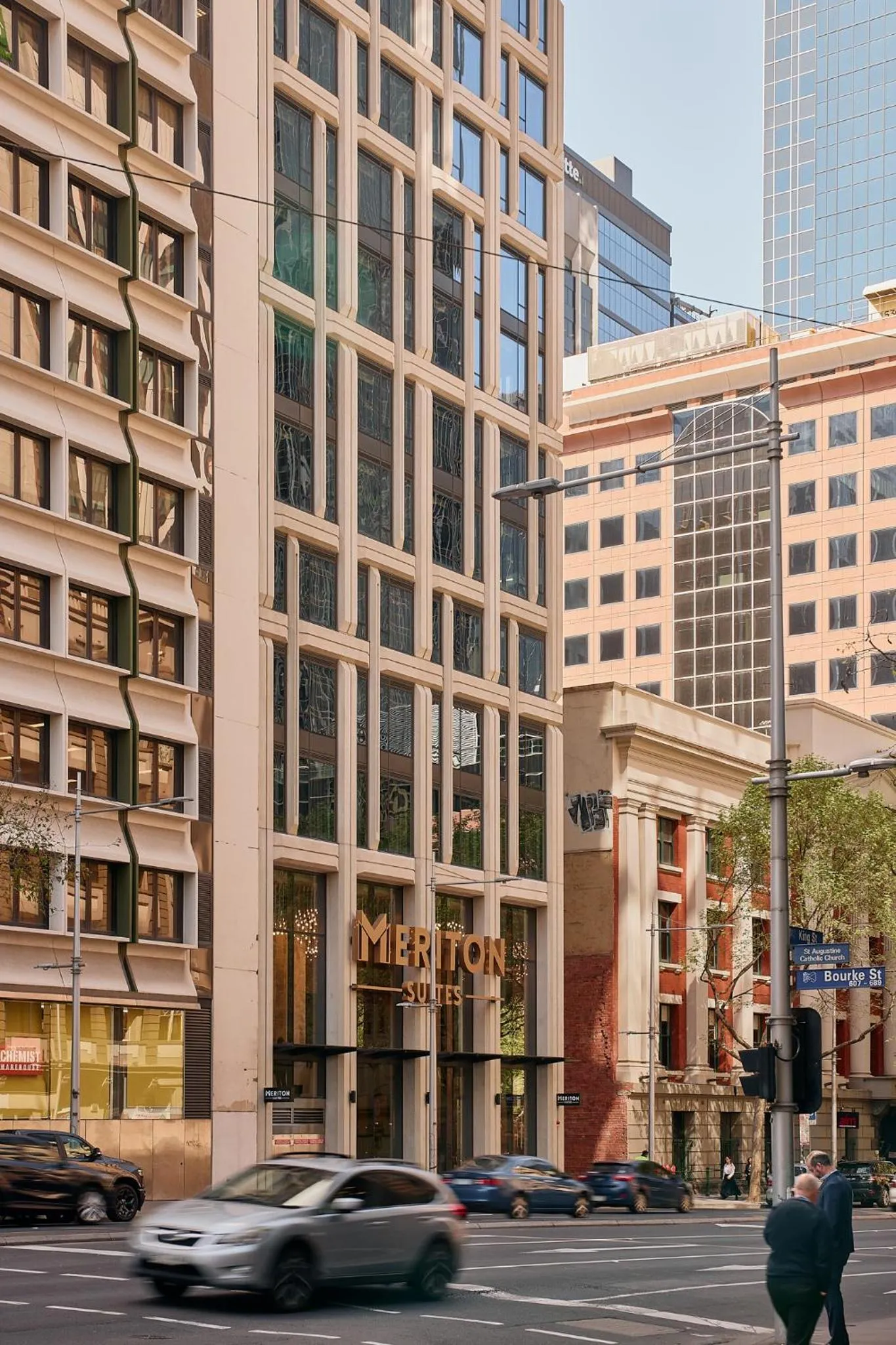 Property building in Meriton Suites Melbourne