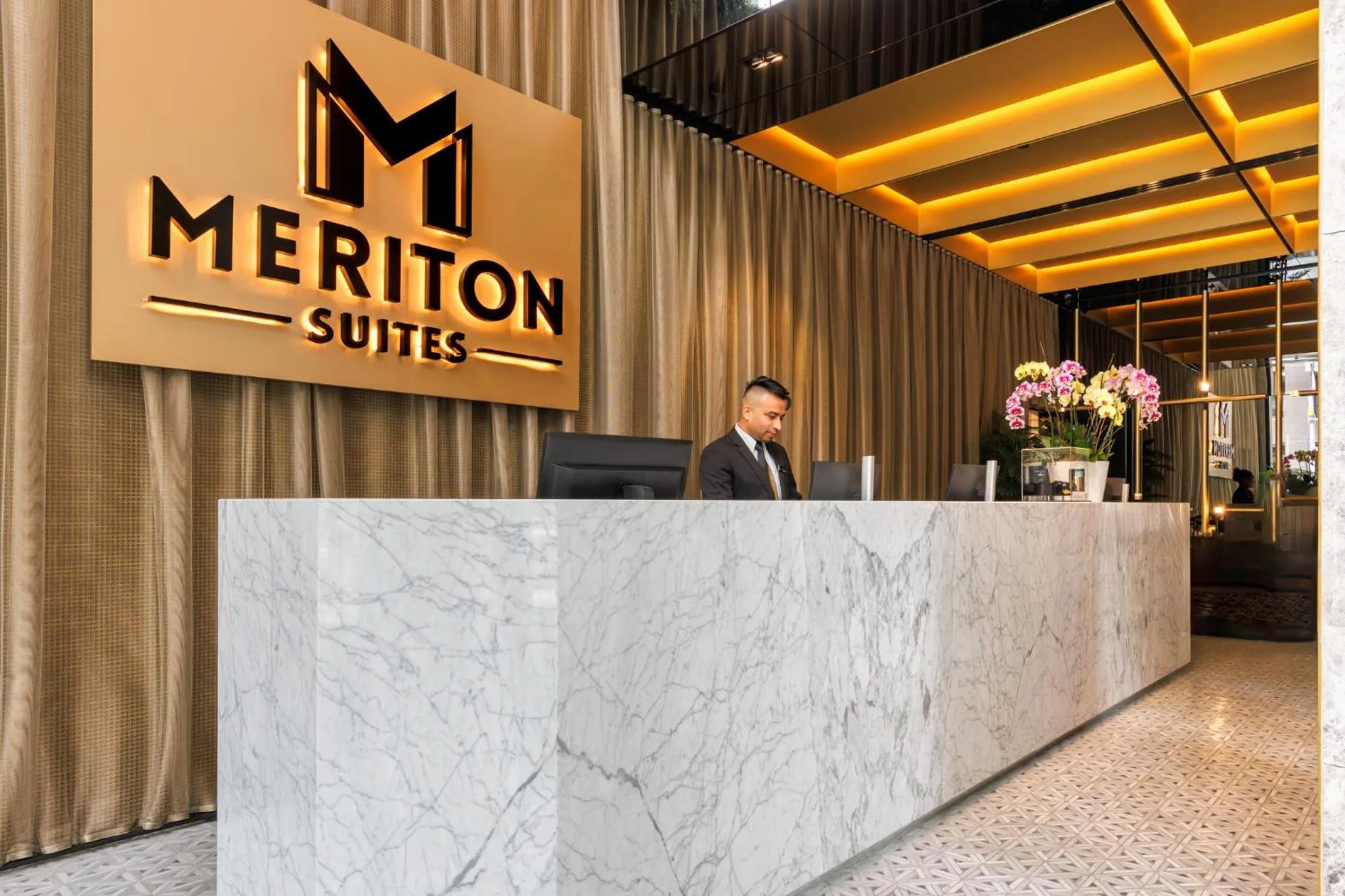 Lobby or reception in Meriton Suites Melbourne