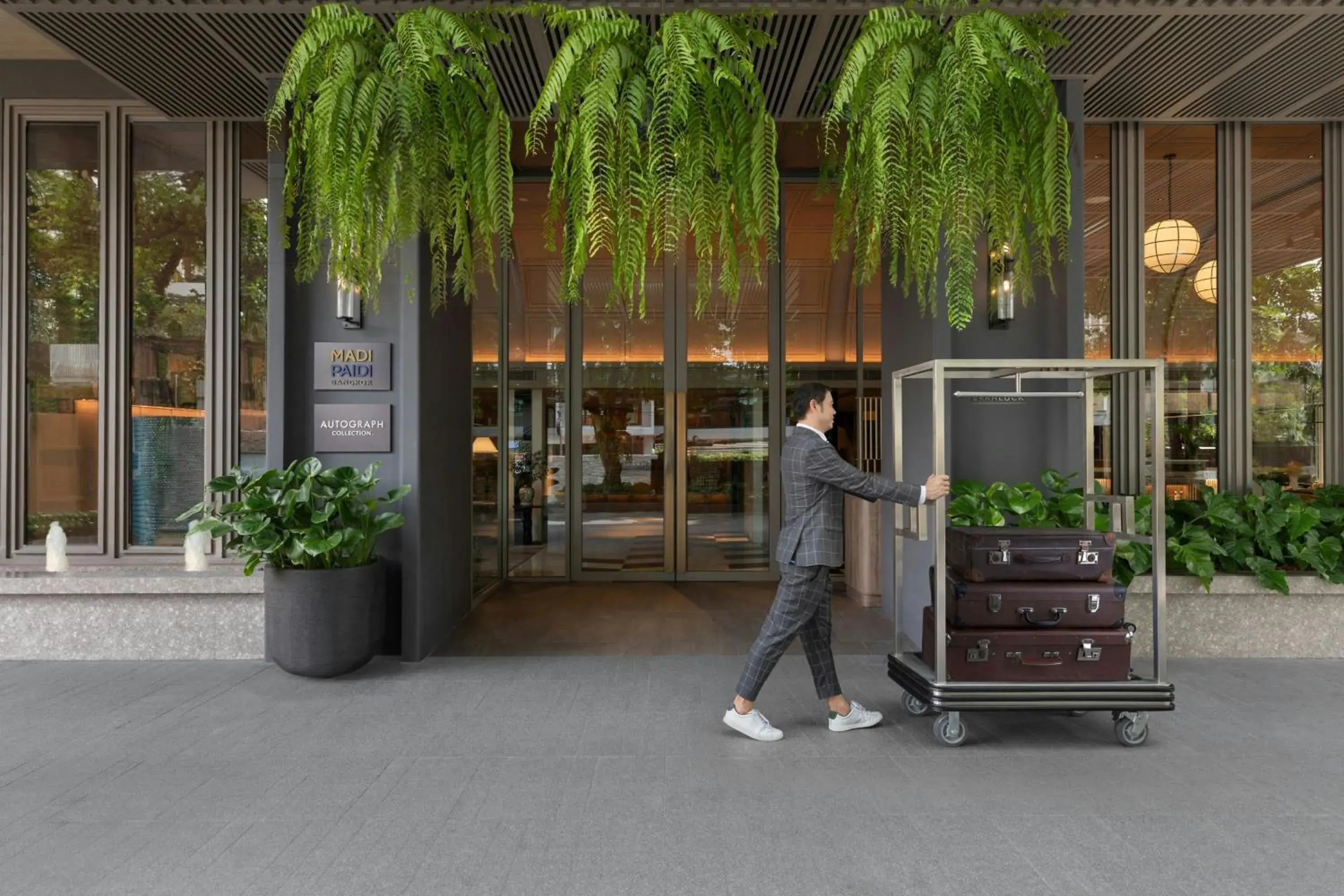 Property building in Madi Paidi Bangkok, Autograph Collection Property building in Madi Paidi Bangkok, Autograph Collection