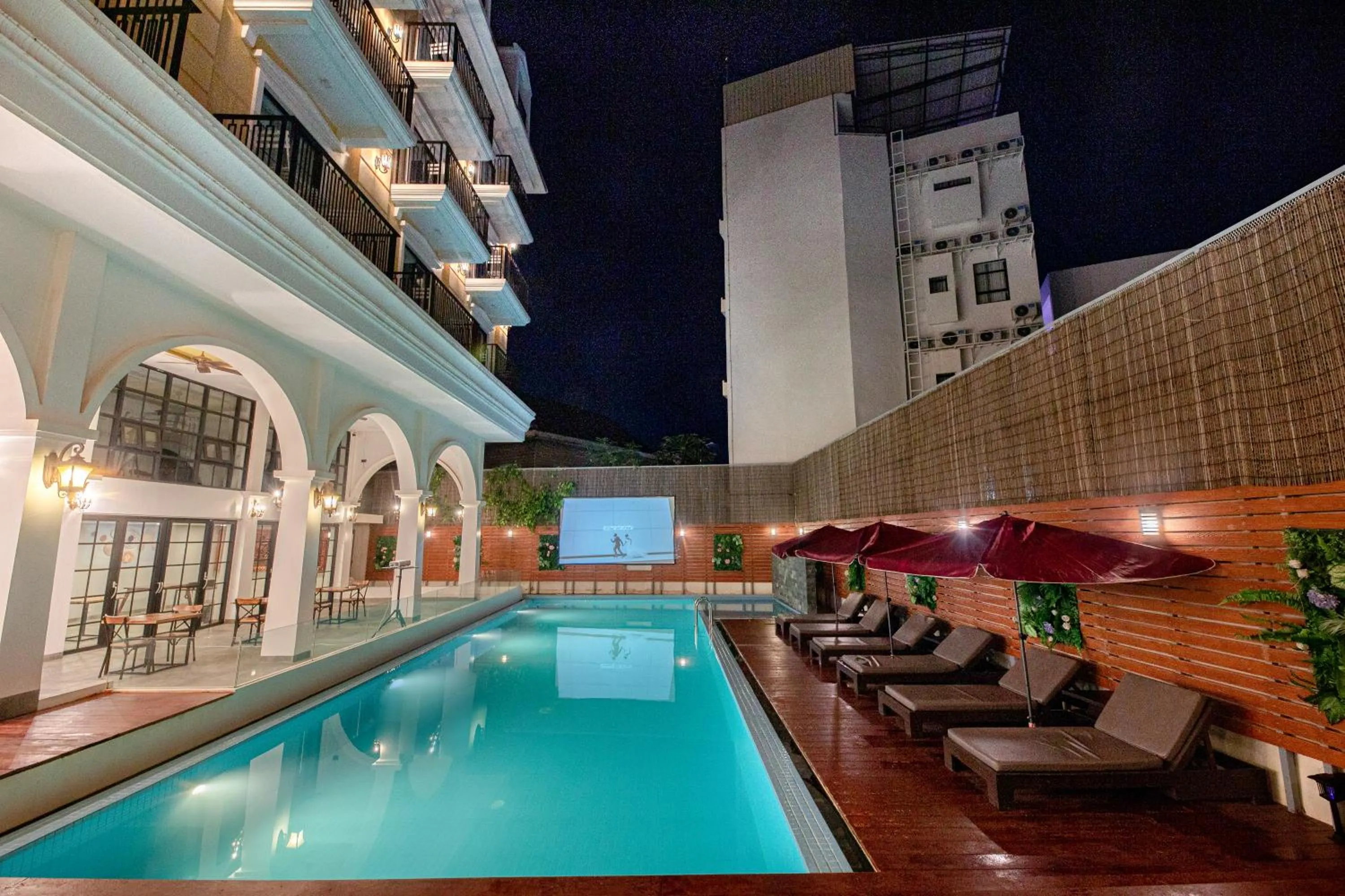 Swimming pool in Solar Hotel