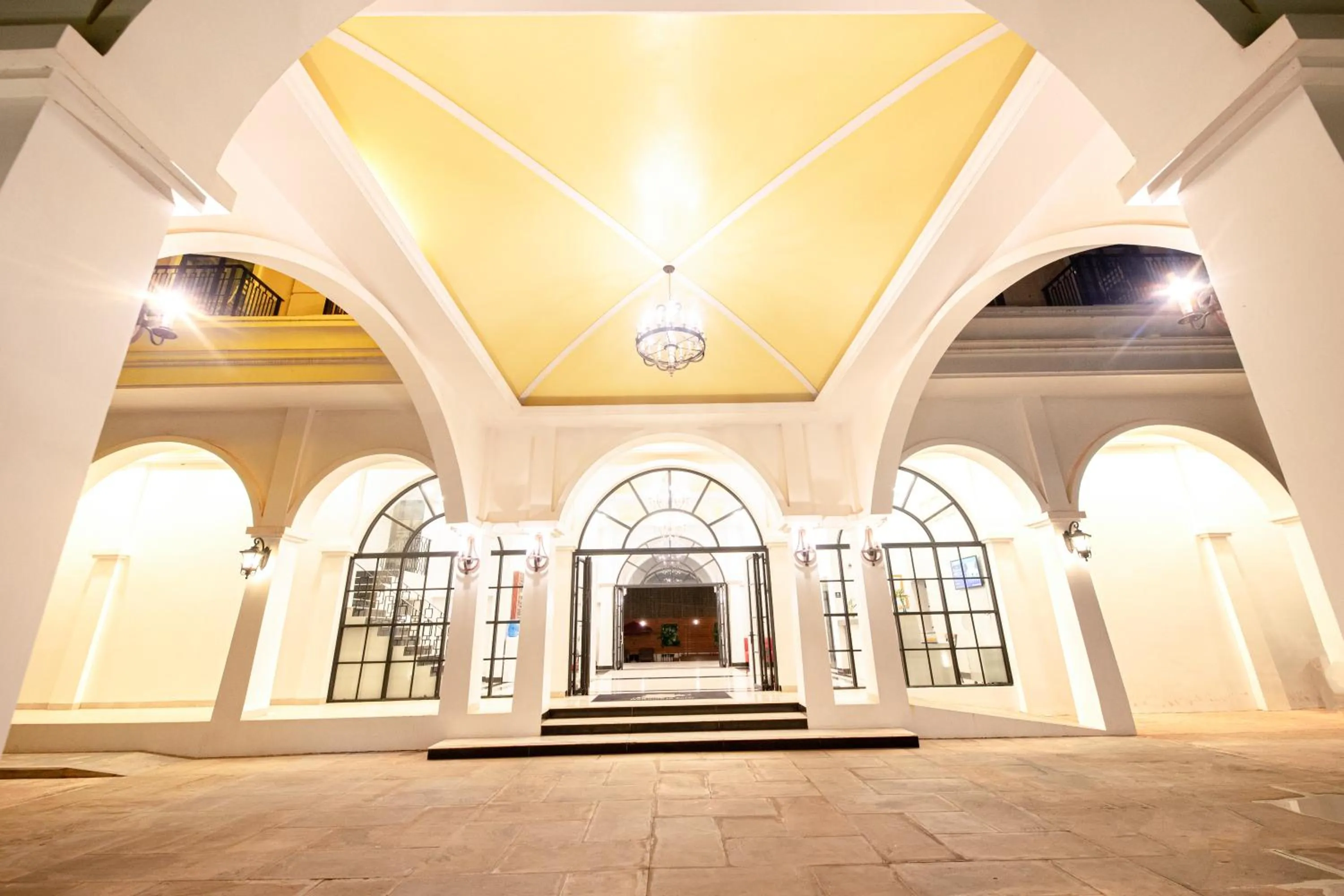 Facade/entrance in Solar Hotel