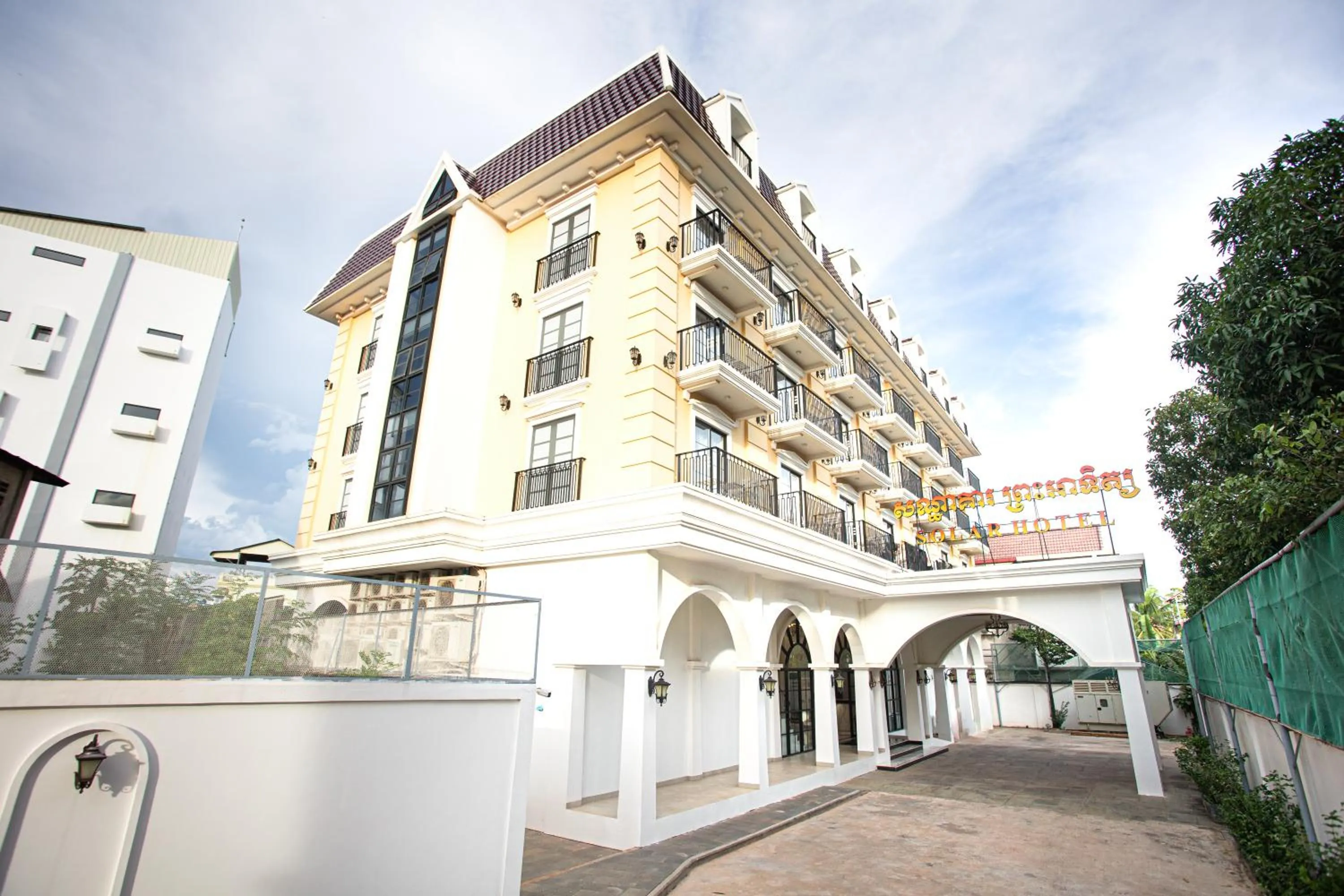 Off site in Solar Hotel