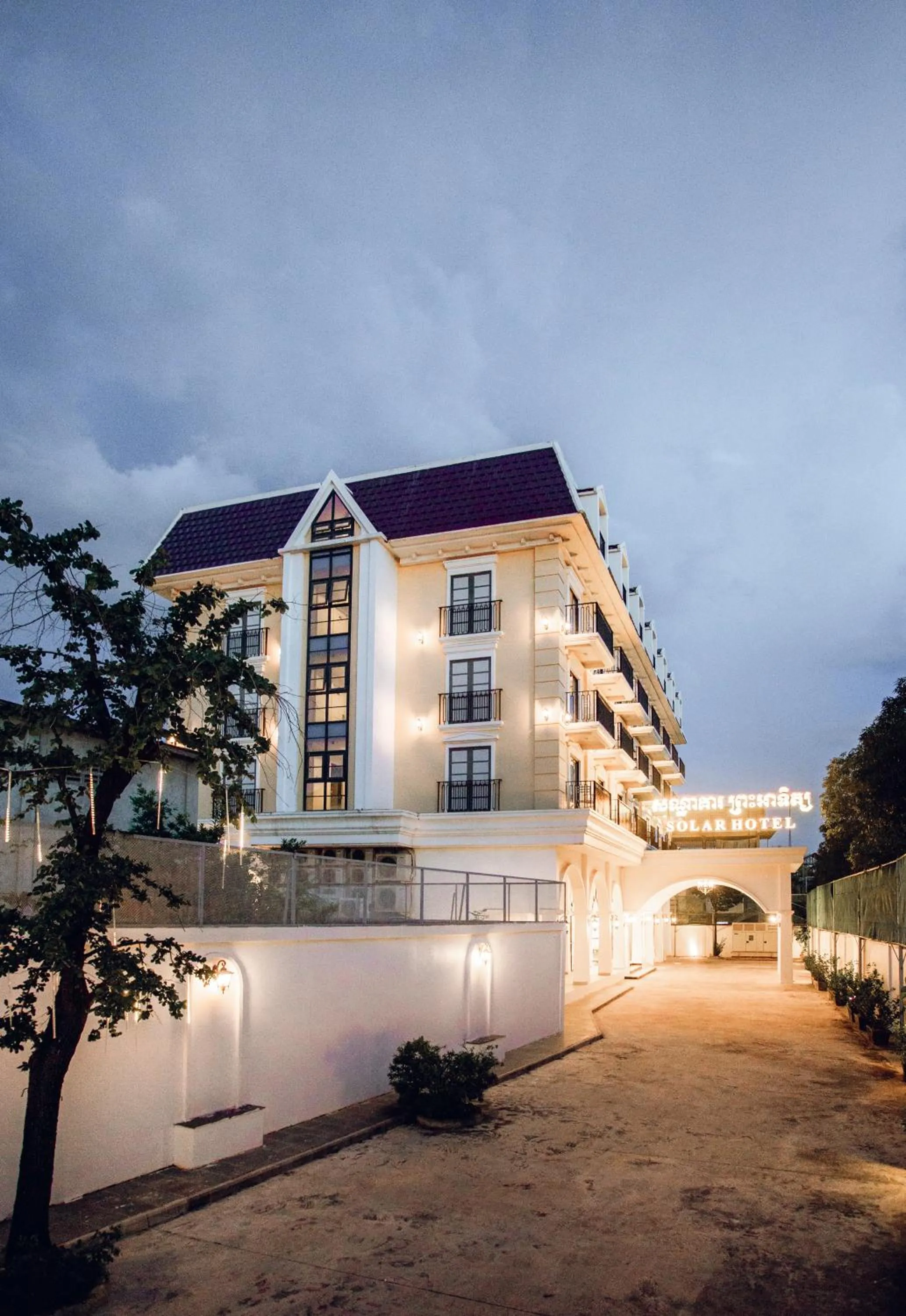 Property building in Solar Hotel