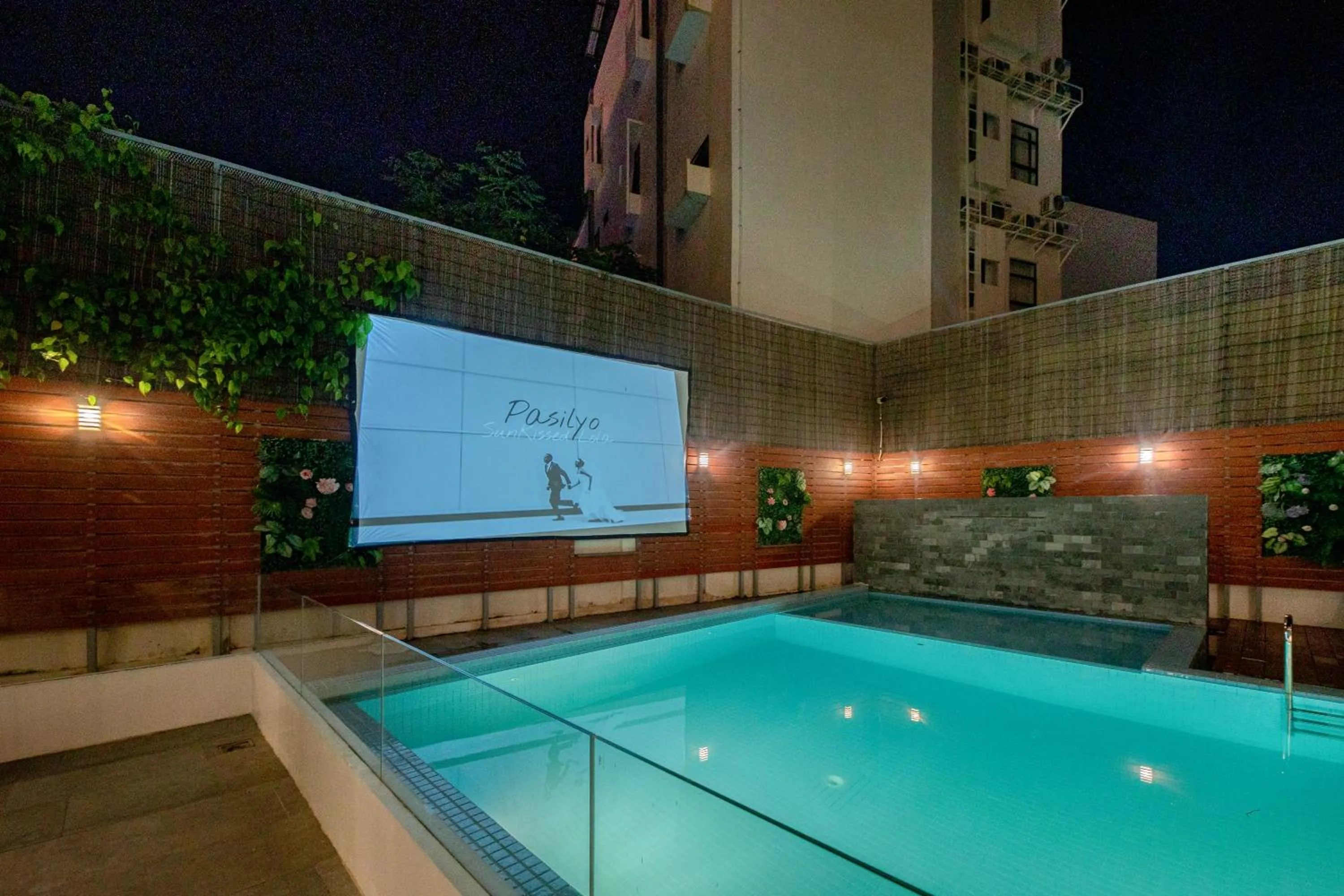 Swimming pool in Solar Hotel