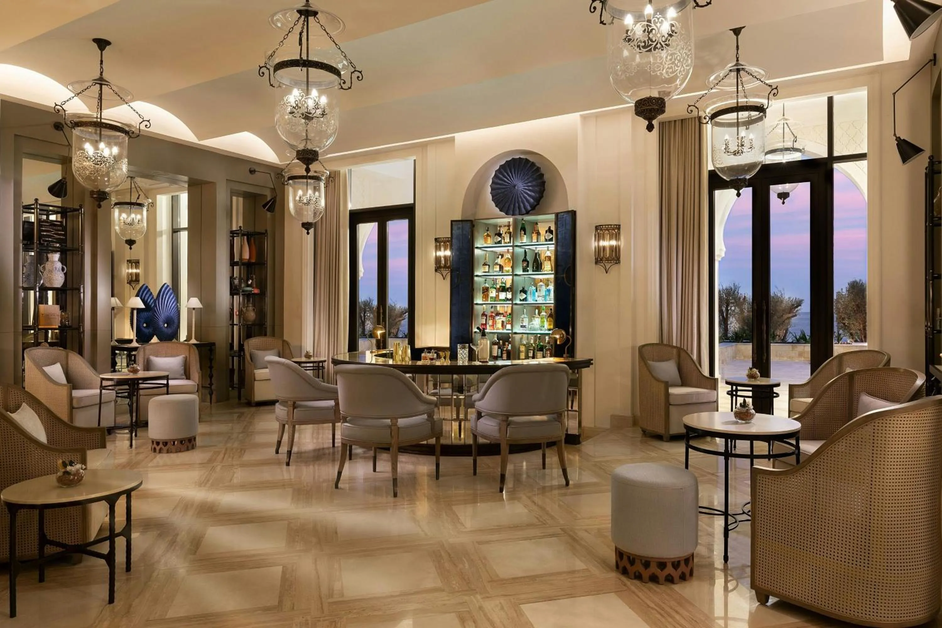 Lounge or bar in The St. Regis La Bahia Blanca Resort - Tamuda Bay