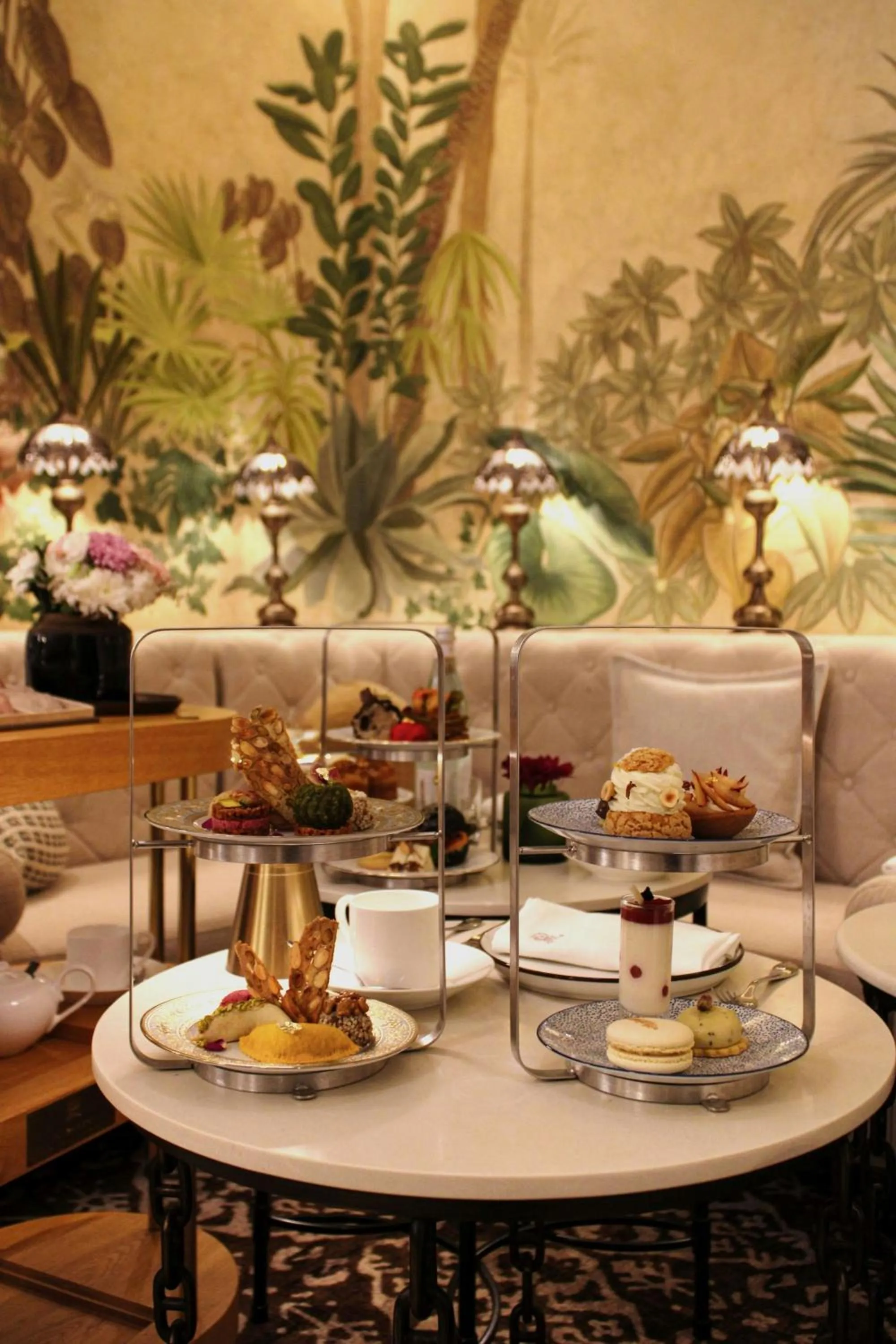 Restaurant/places to eat in The St. Regis La Bahia Blanca Resort - Tamuda Bay