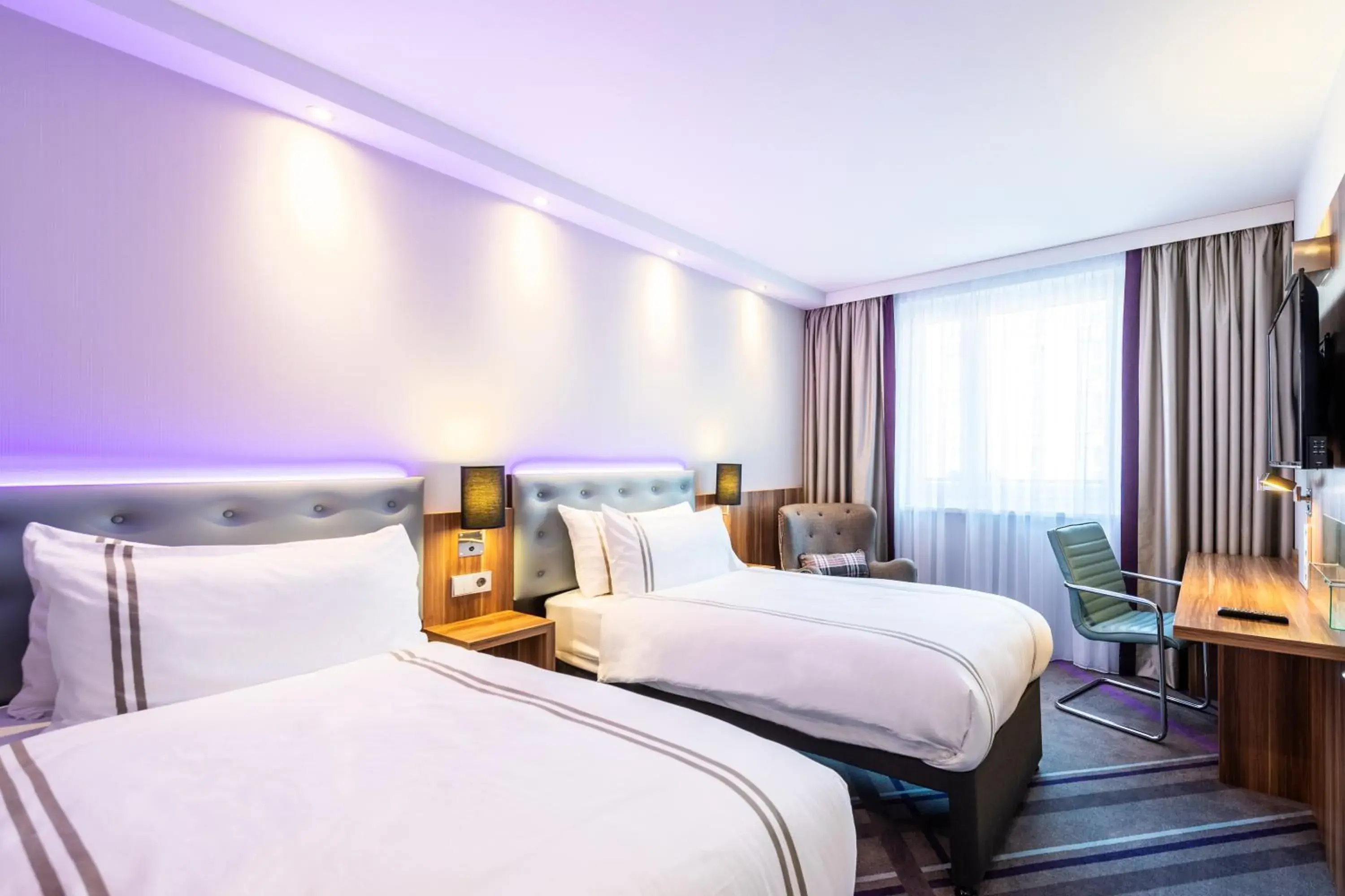 Bed in Premier Inn Nürnberg City Centre Bed in Premier Inn Nürnberg City Centre