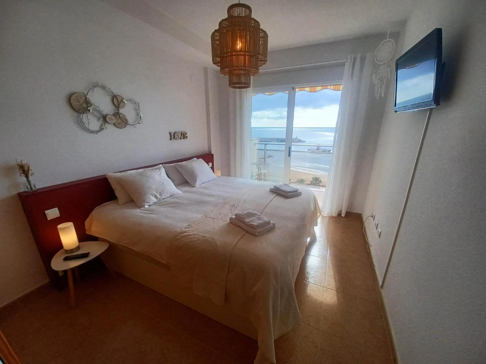 Bed in Seaview