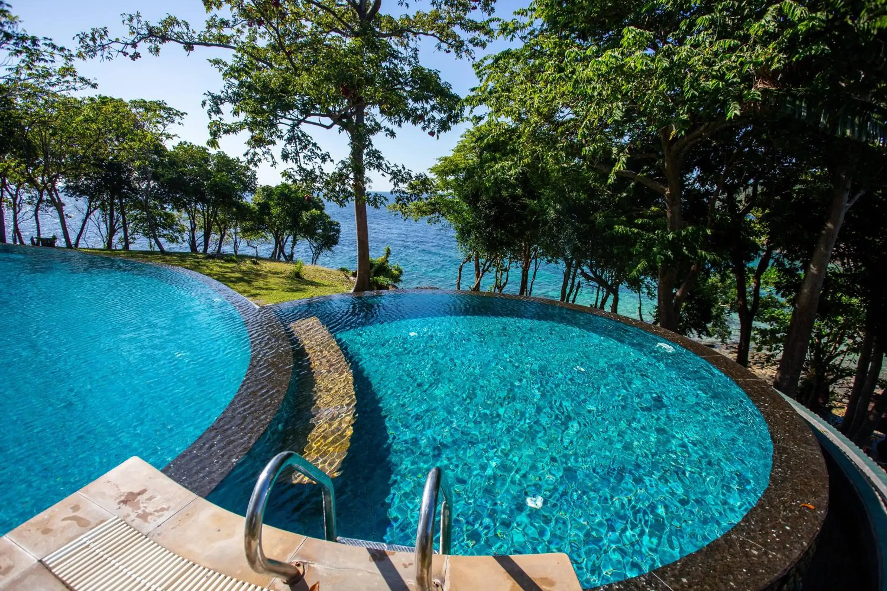 Swimming pool in Ban Raya Resort and Spa Swimming pool in Ban Raya Resort and Spa