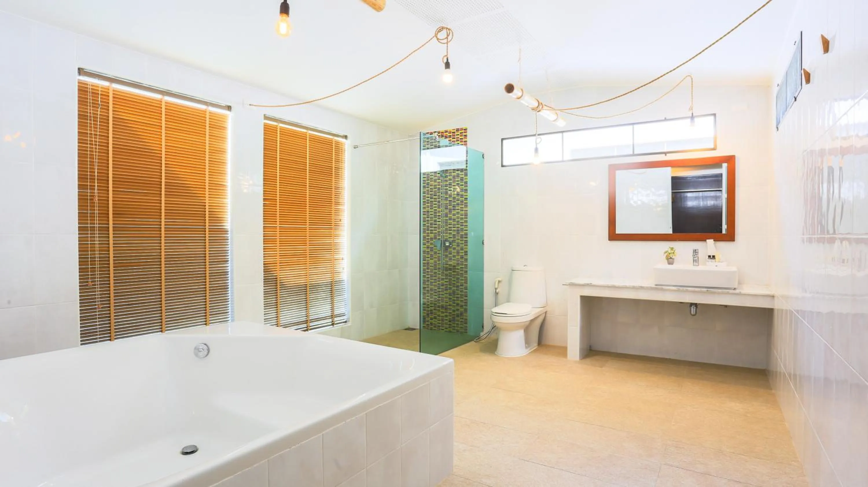 Shower in Ban Raya Resort and Spa