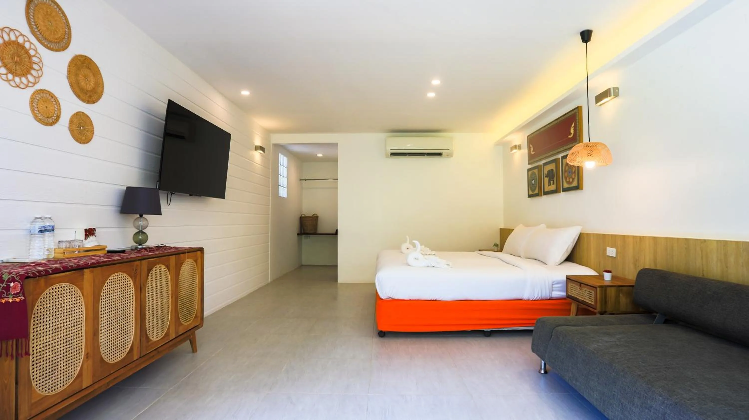 Bedroom, Bed in Ban Raya Resort and Spa