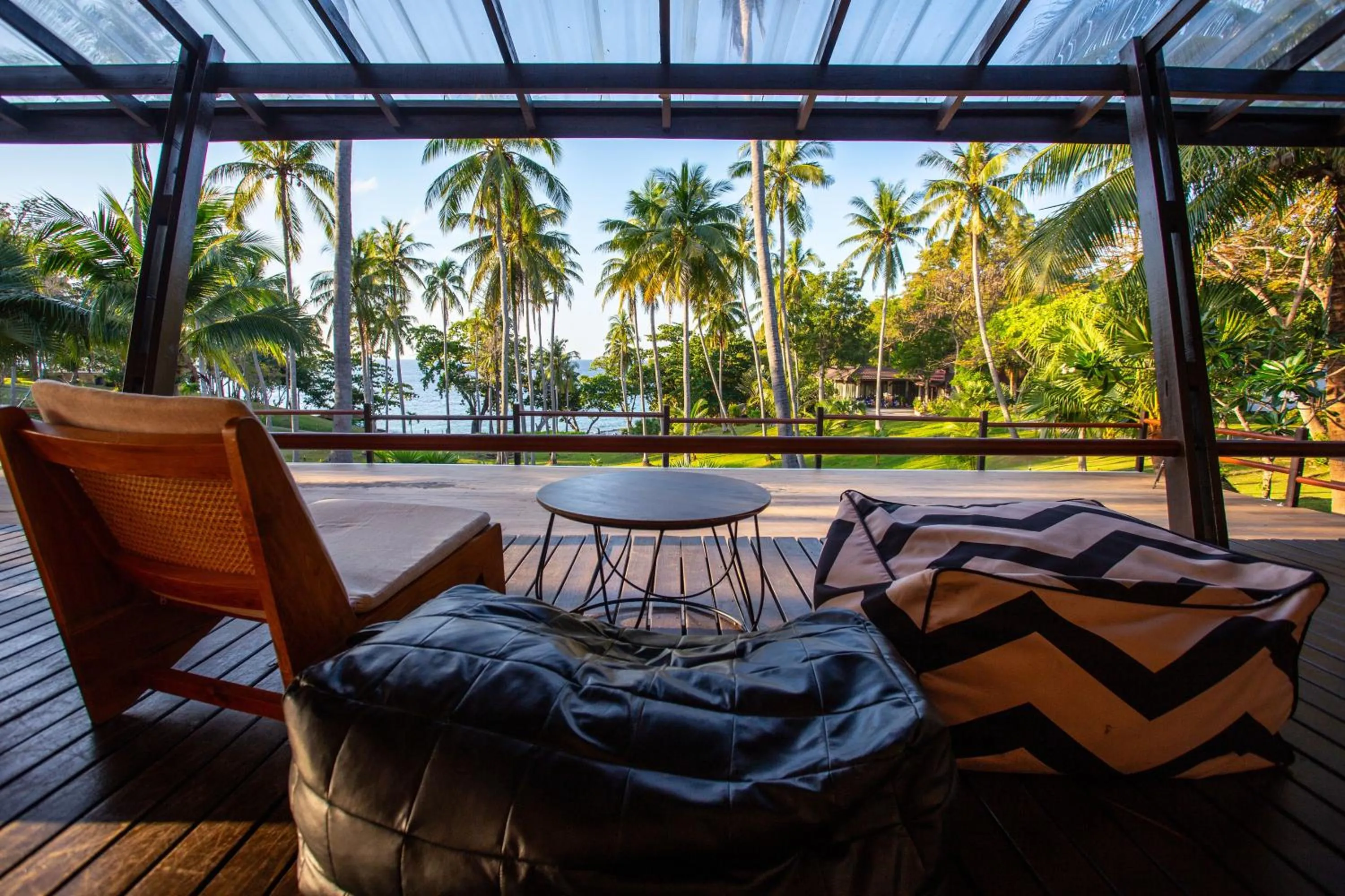 Restaurant/places to eat in Ban Raya Resort and Spa