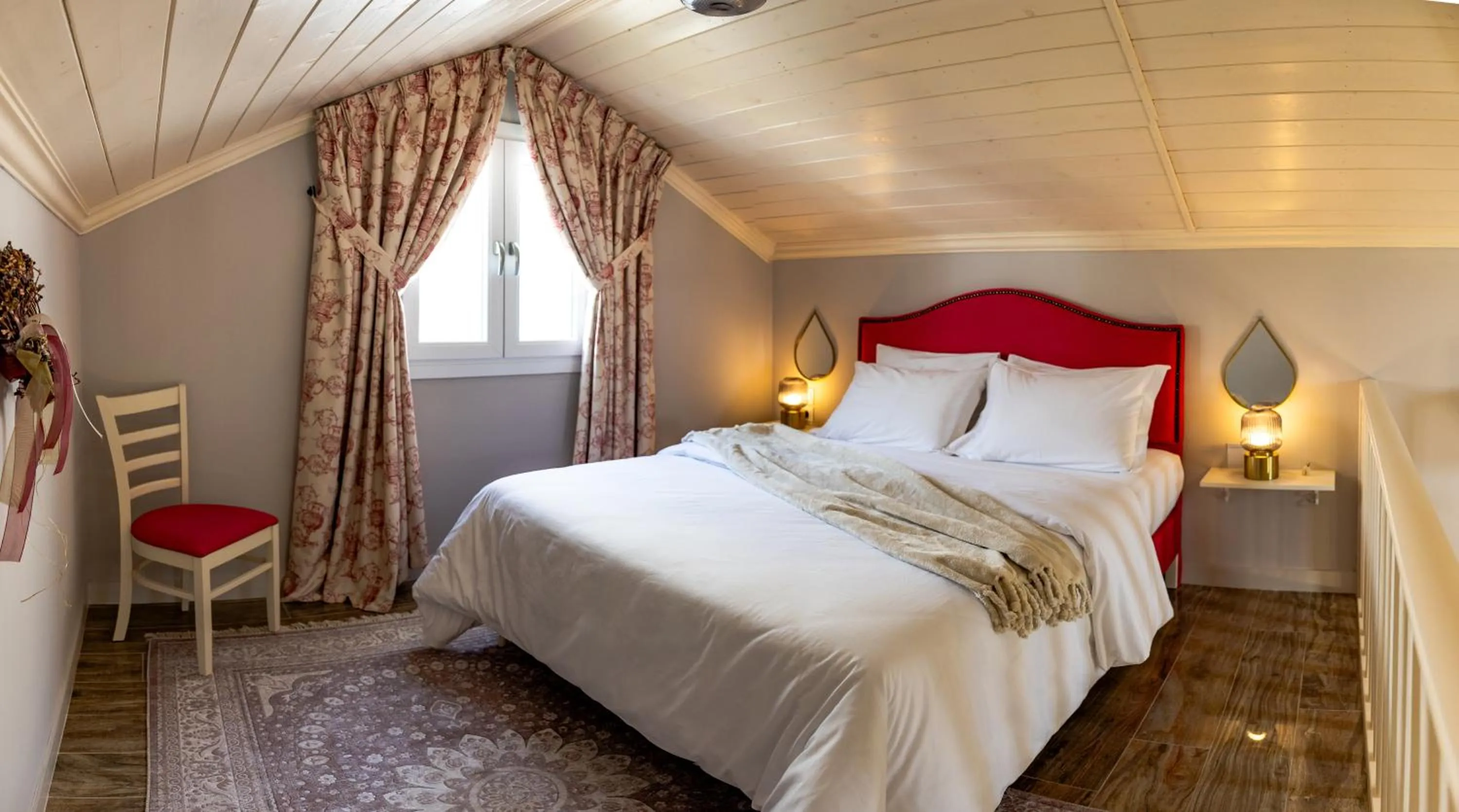 Photo of the whole room, Bed in Nafsika Suites