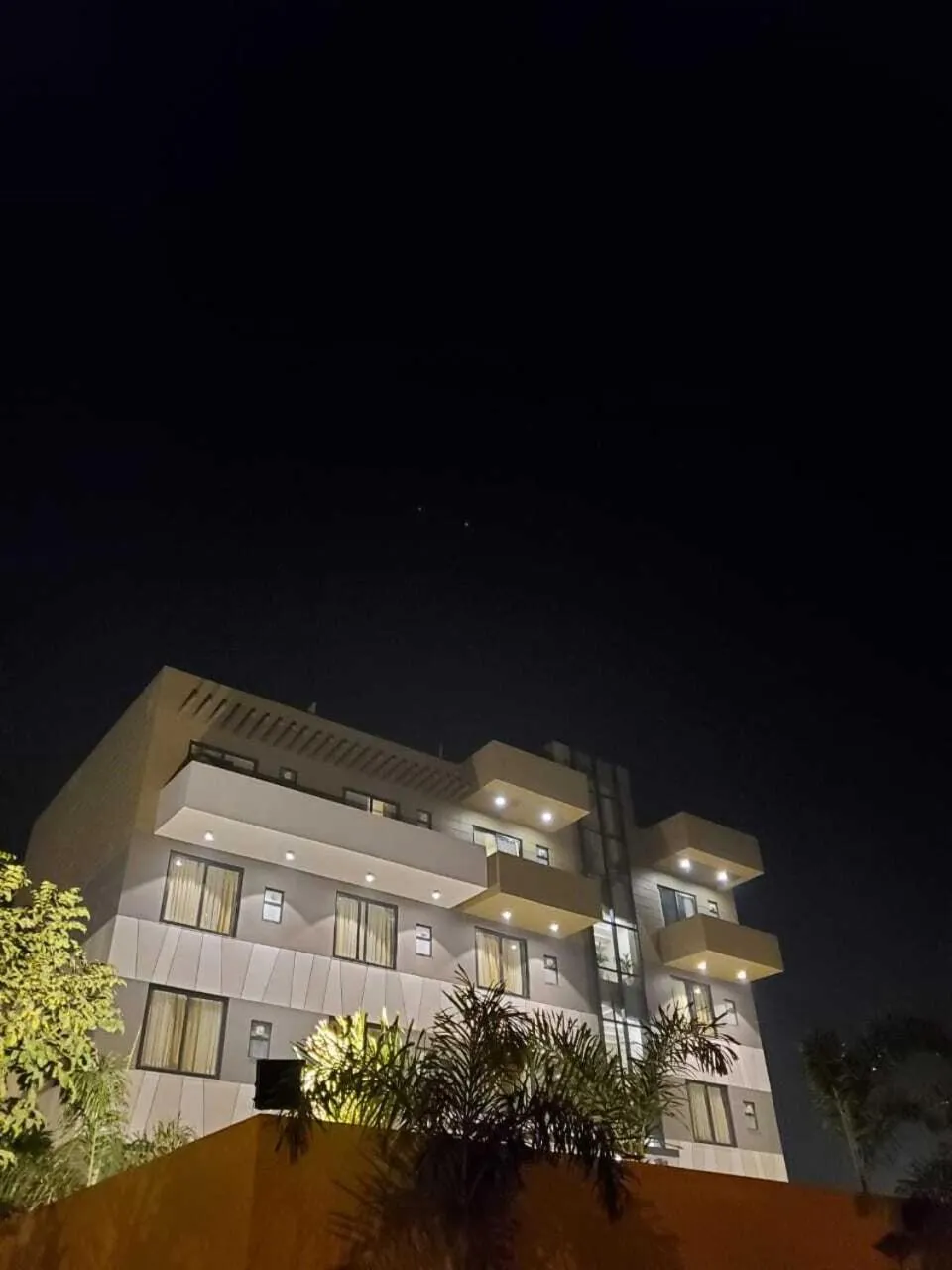 Property building in Hotel The Golf 1