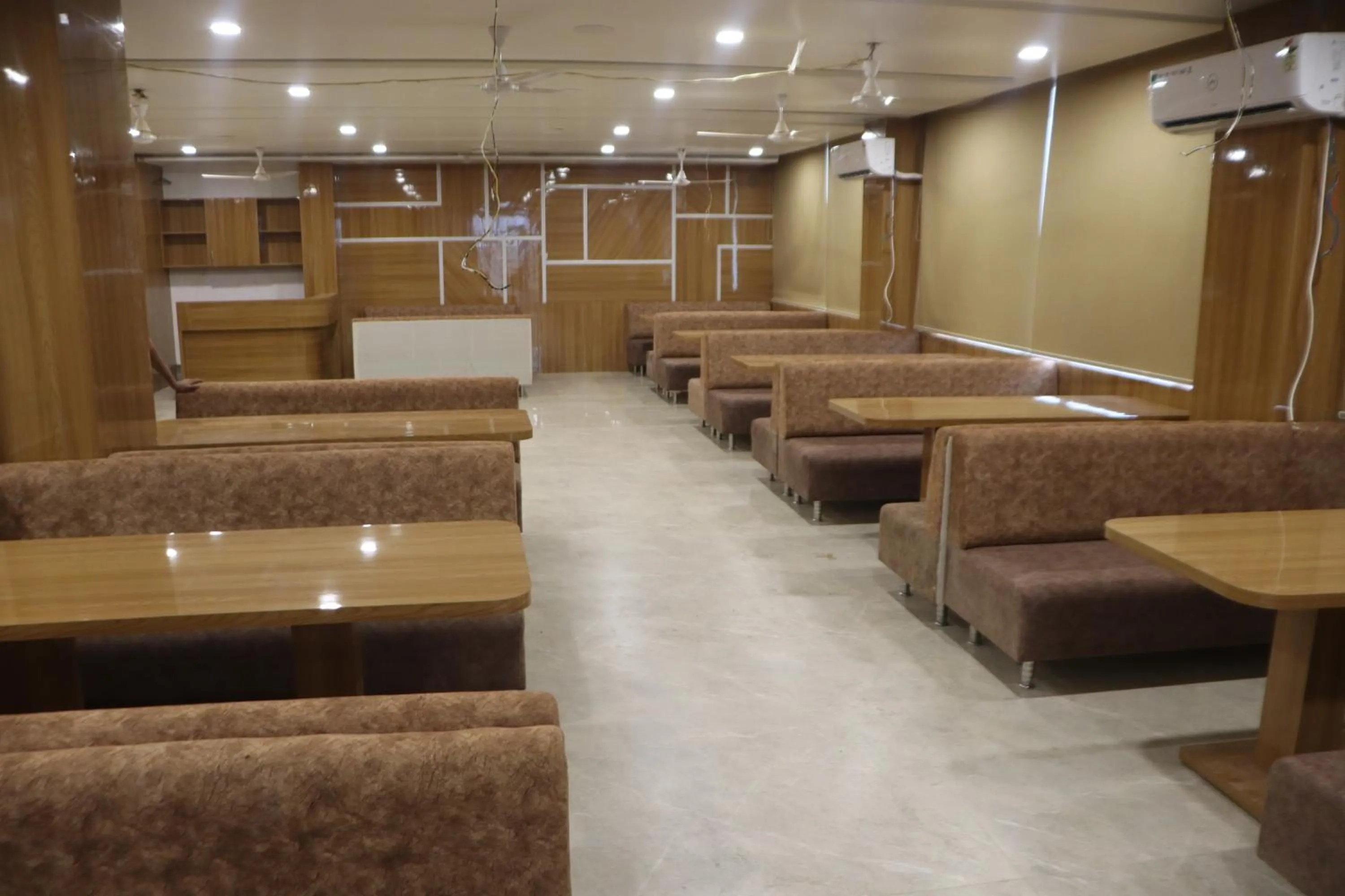 Restaurant/places to eat in The Sky Comfort Beach Hotel, Dwarka