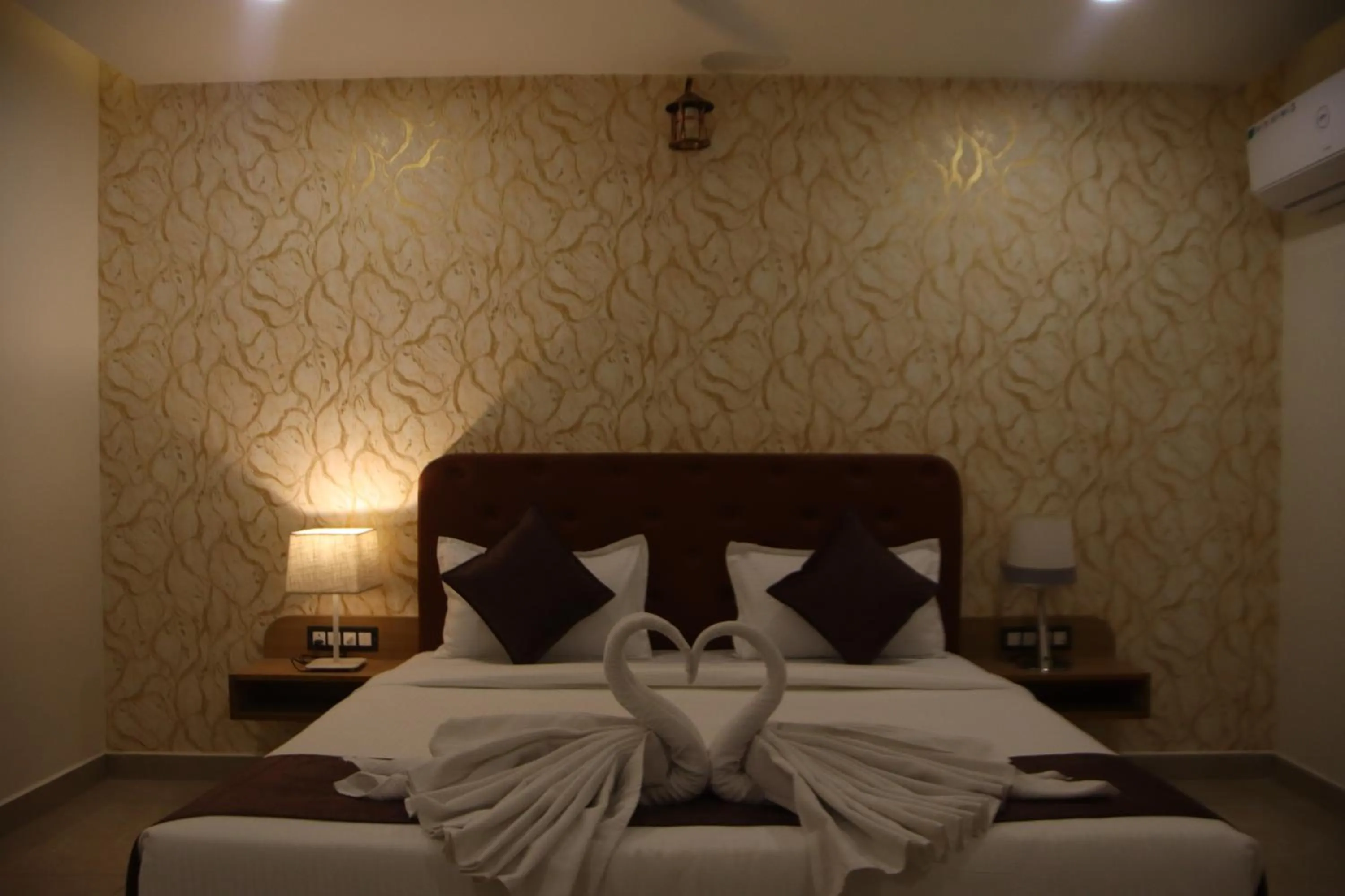 Bedroom in The Sky Comfort Beach Hotel, Dwarka