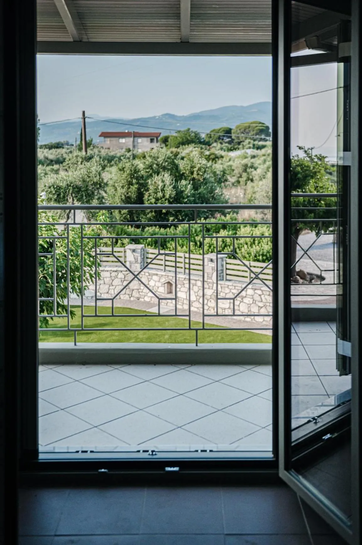 Natural landscape in Terra Hélios Suites & Studios