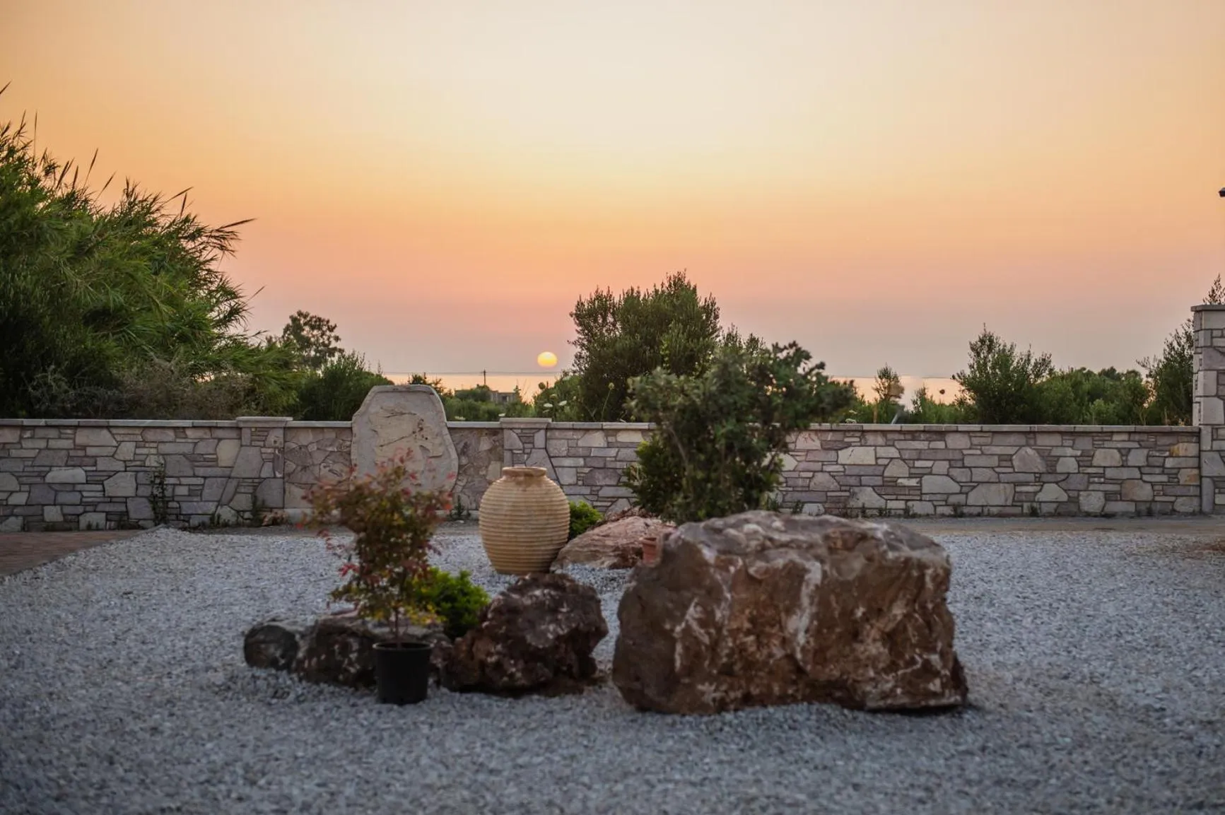 Sunset in Terra Hélios Suites & Studios