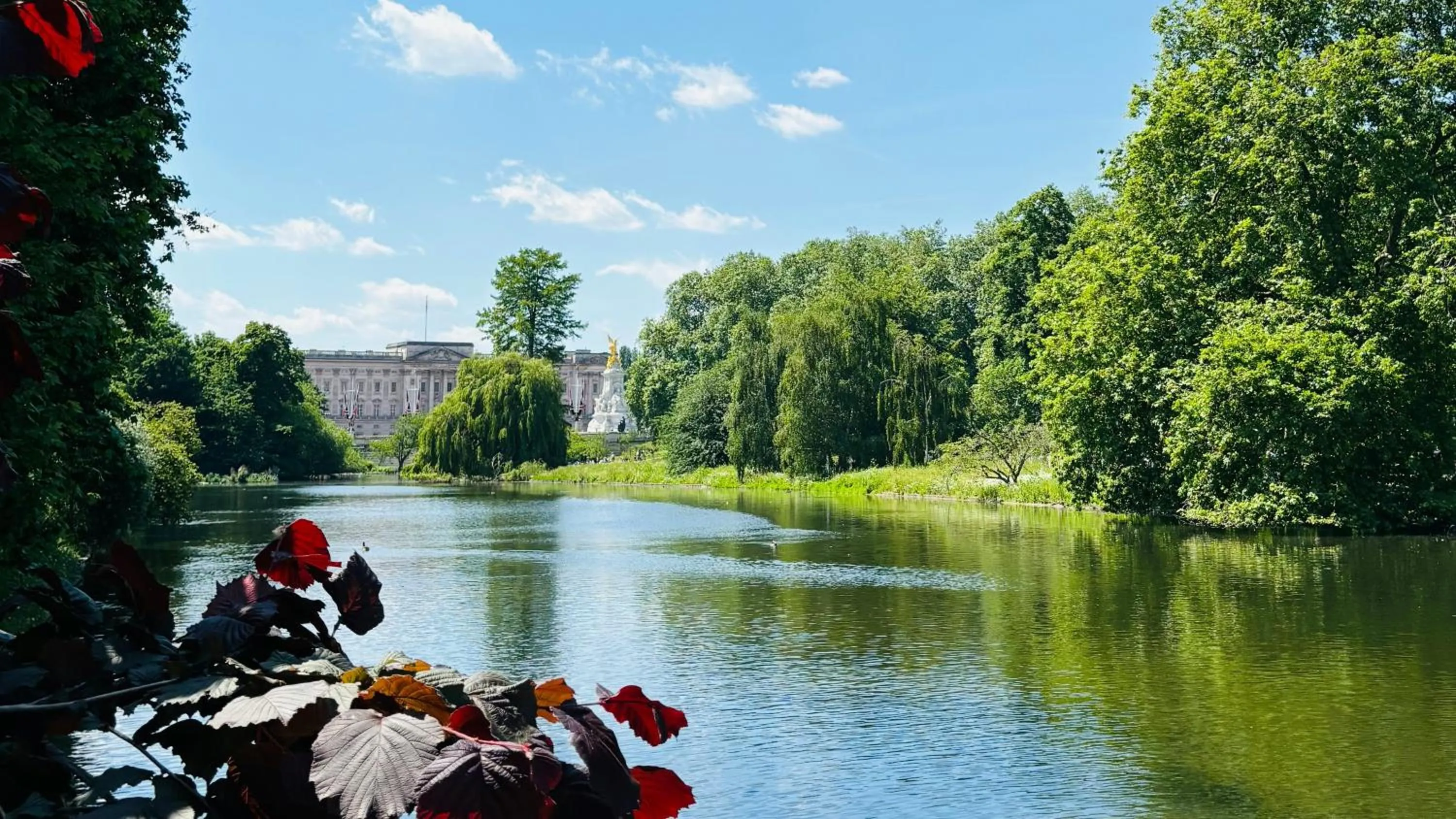 Nearby landmark in 54 Queen's Gate Hotel