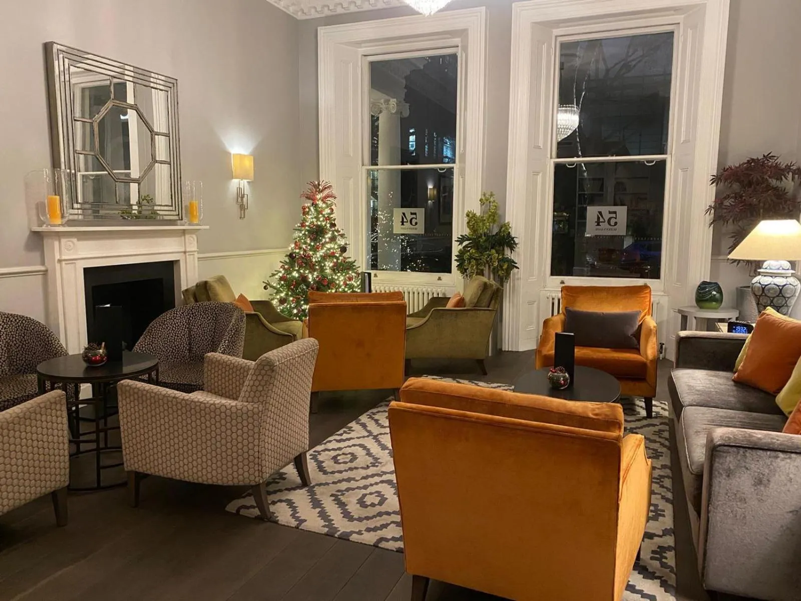 Seating area in 54 Queen's Gate Hotel