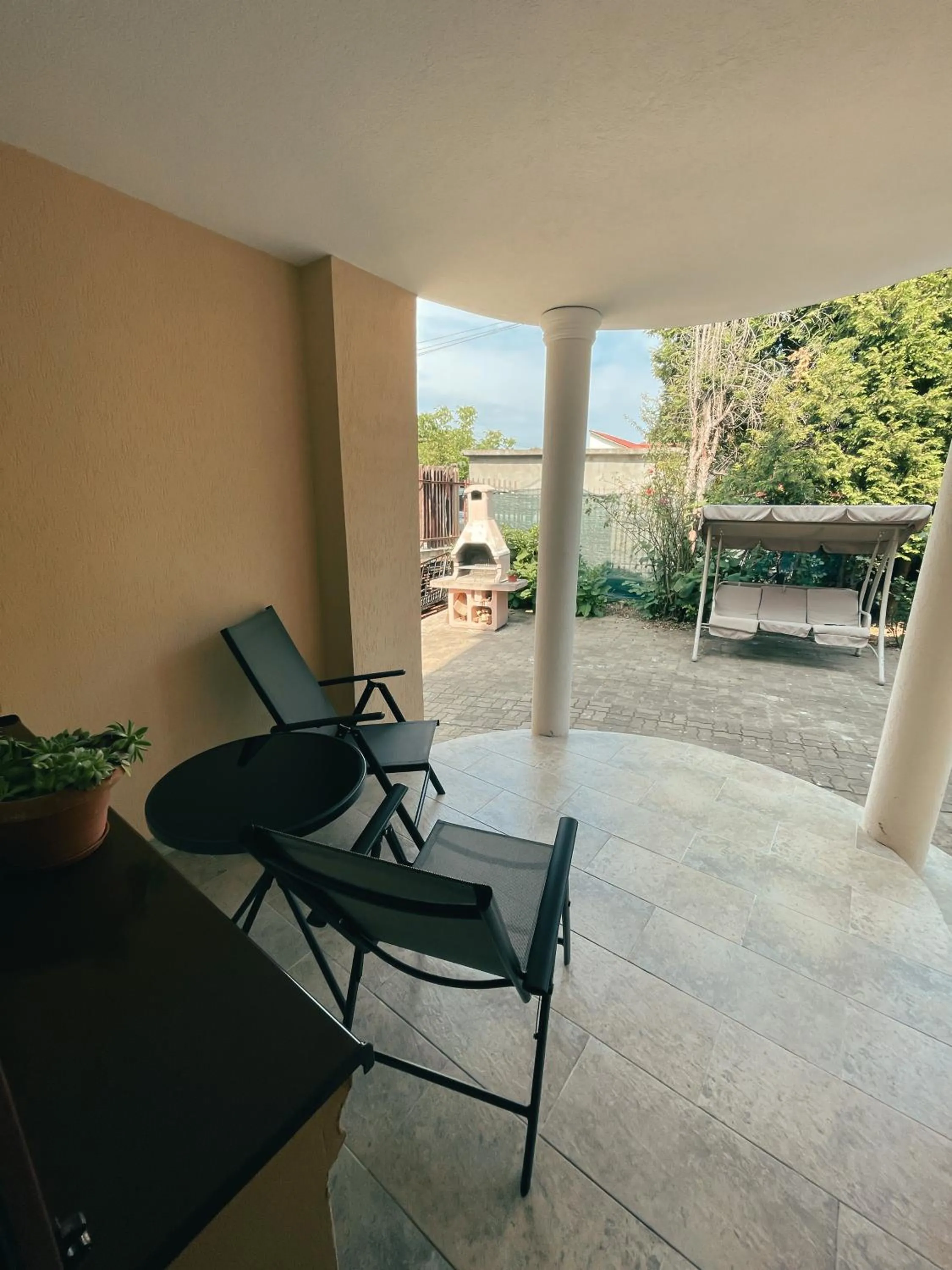Balcony/Terrace in Cozy Glen - Private Villa, Parking and BBQ