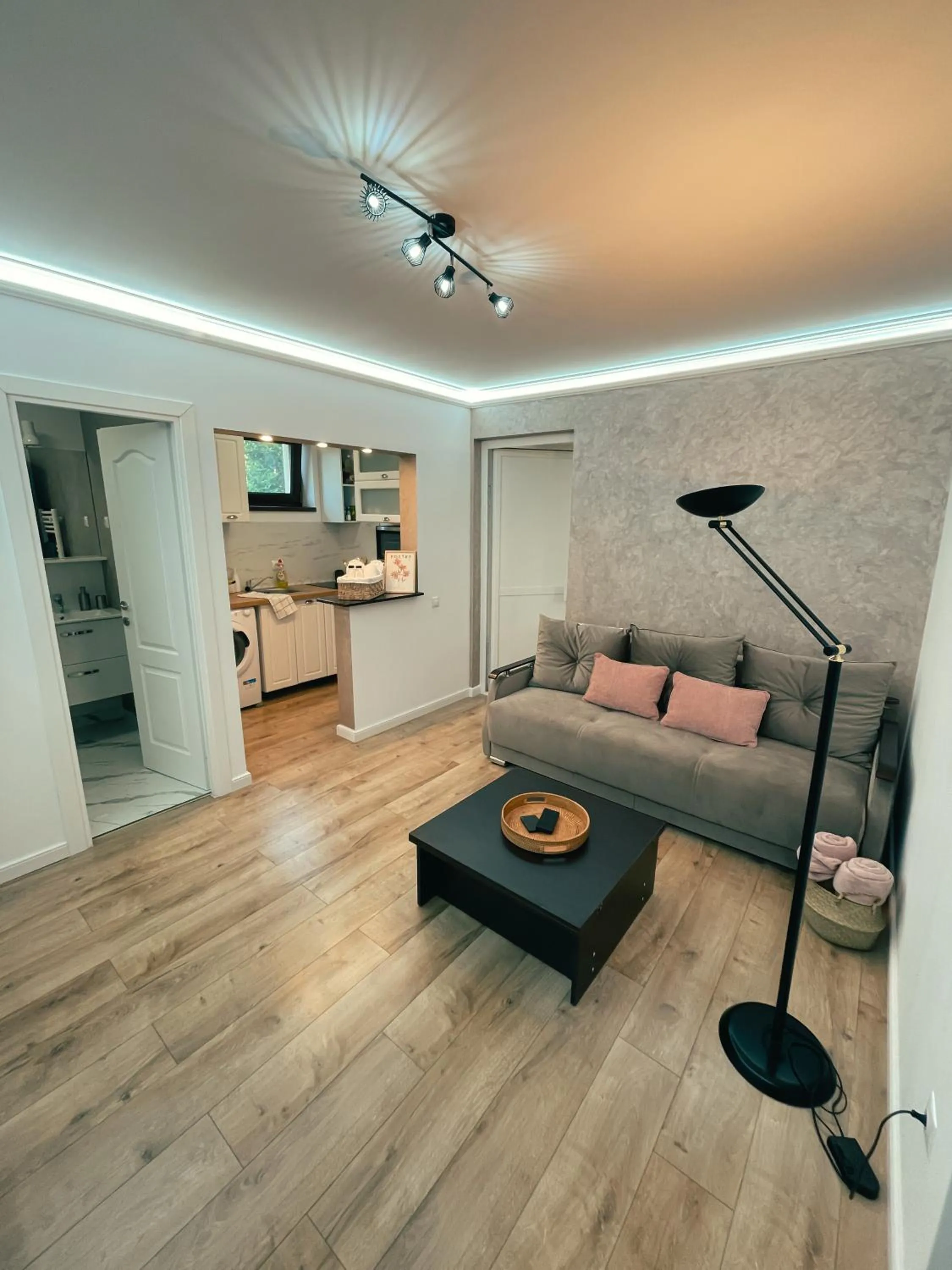 Cozy Glen - Private Villa, Parking and BBQ