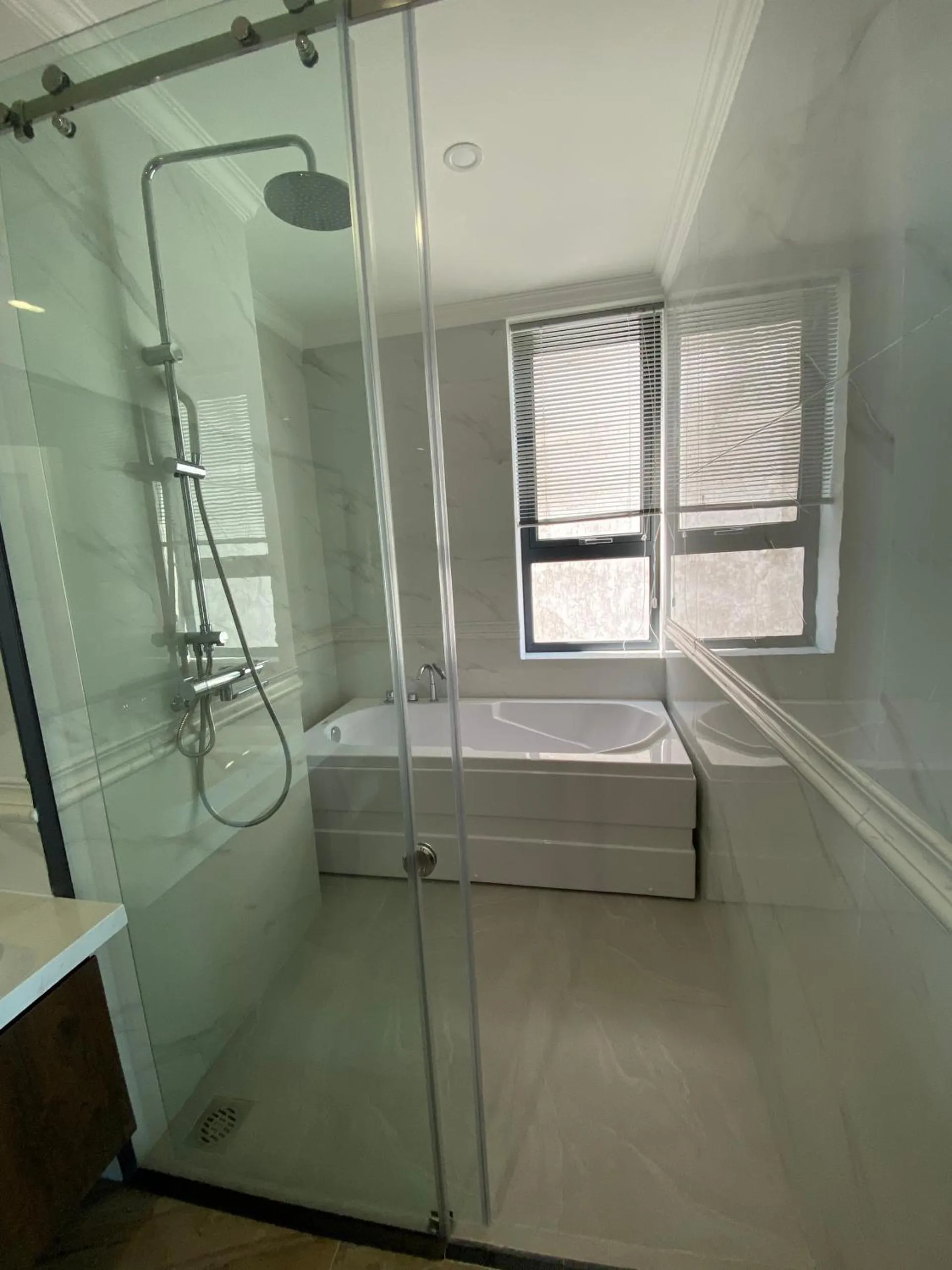 Shower in Riverside Hotel Hà Nam