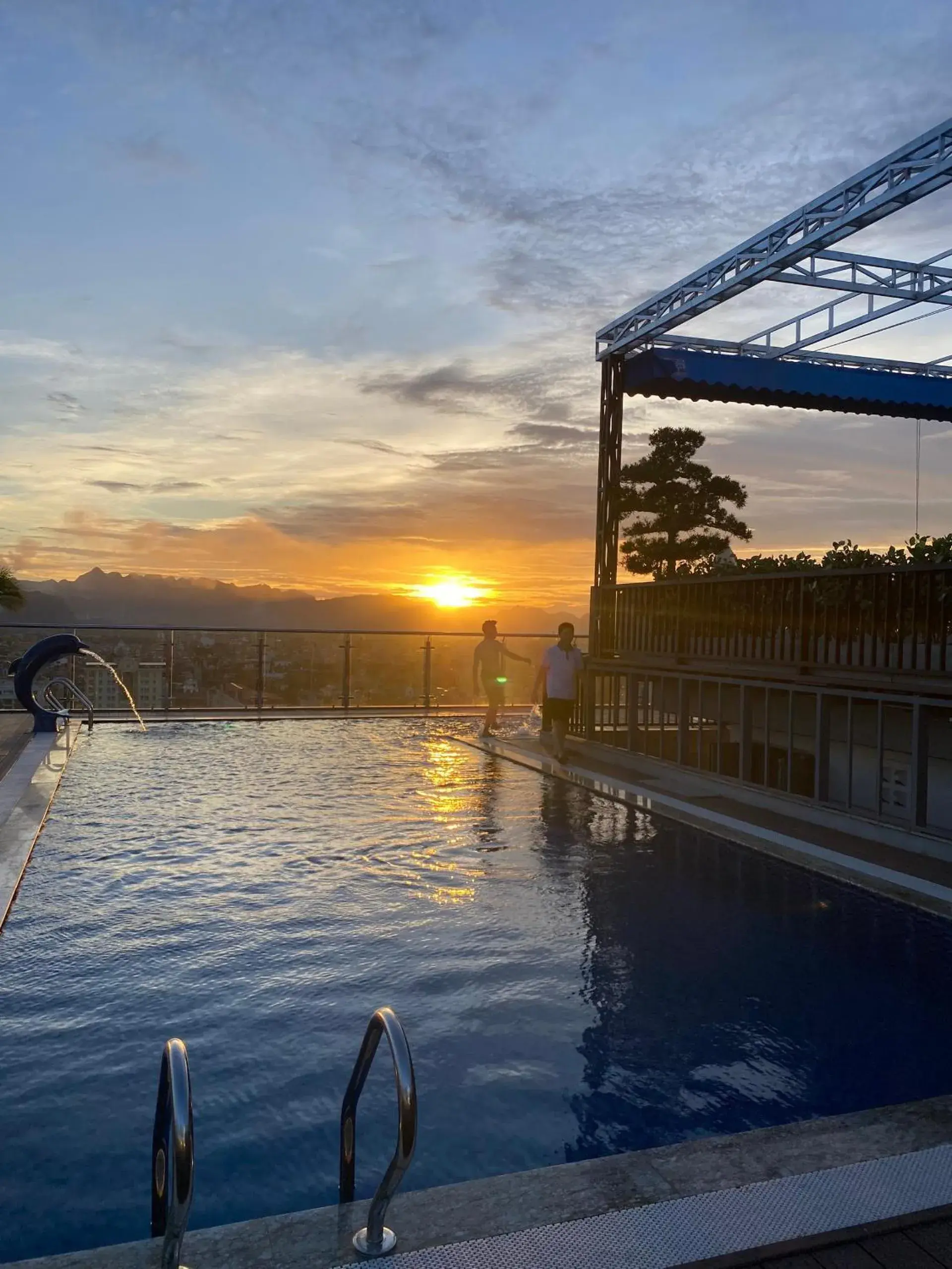 Swimming pool in Riverside Hotel Hà Nam Swimming pool in Riverside Hotel Hà Nam