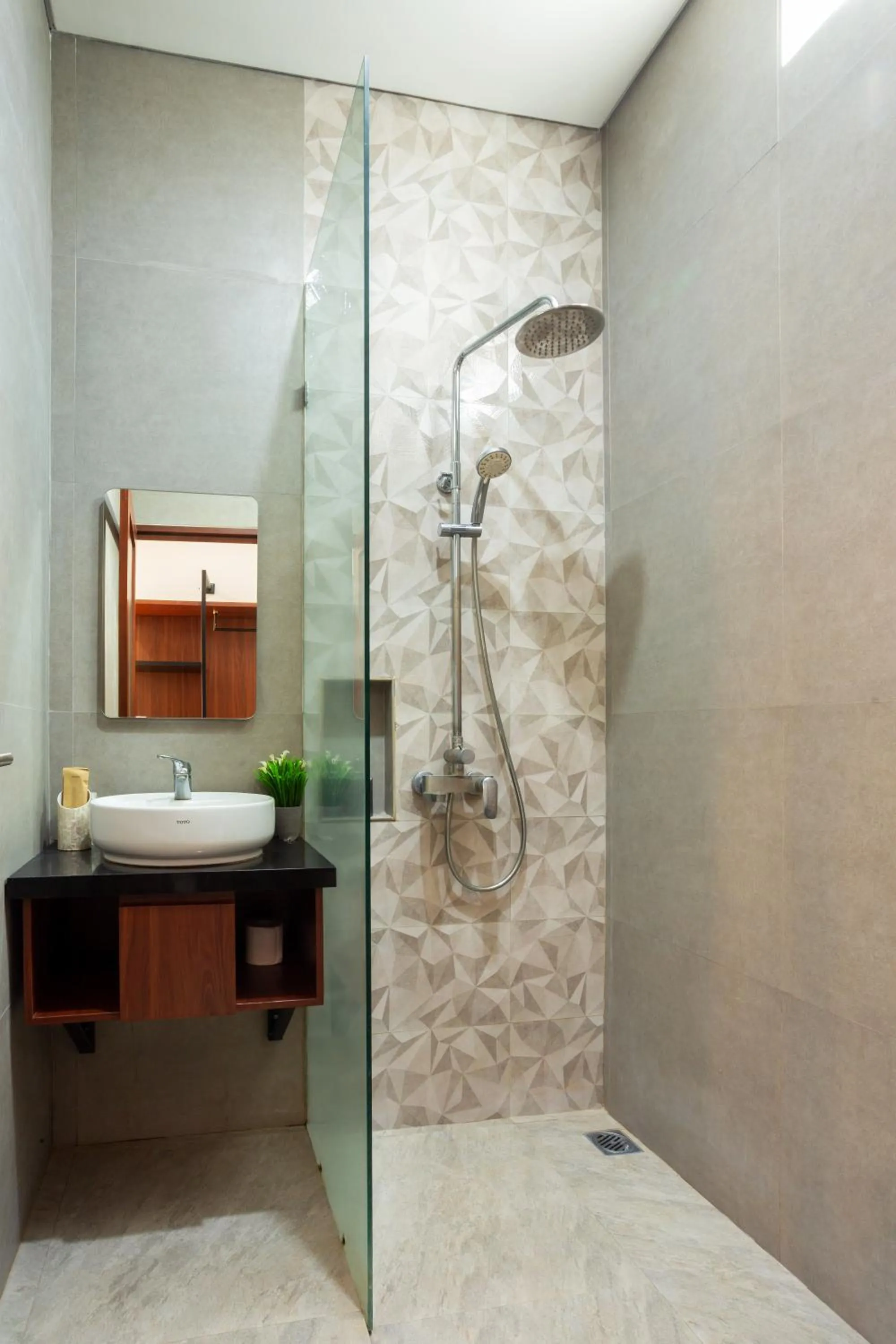 Bathroom in Cove Ransha Stay