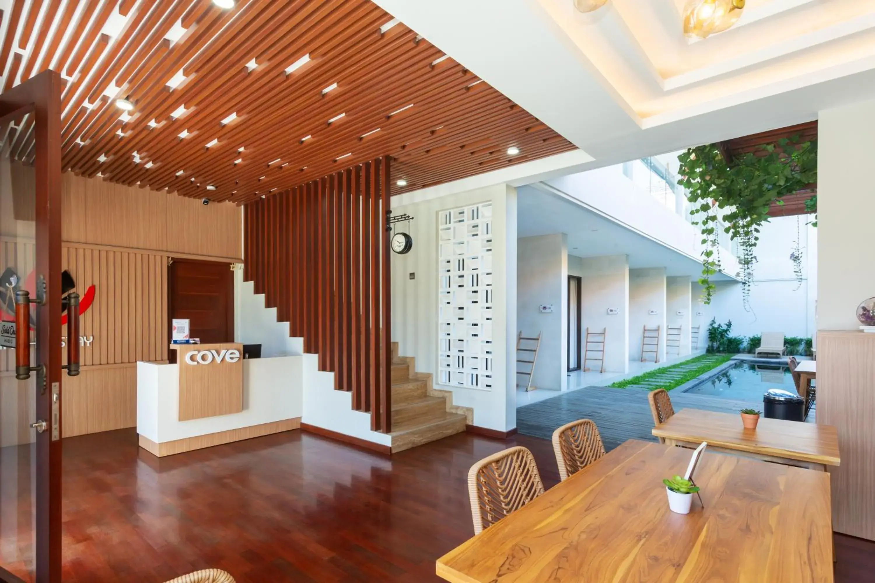 Lobby or reception in Cove Ransha Stay Lobby or reception in Cove Ransha Stay