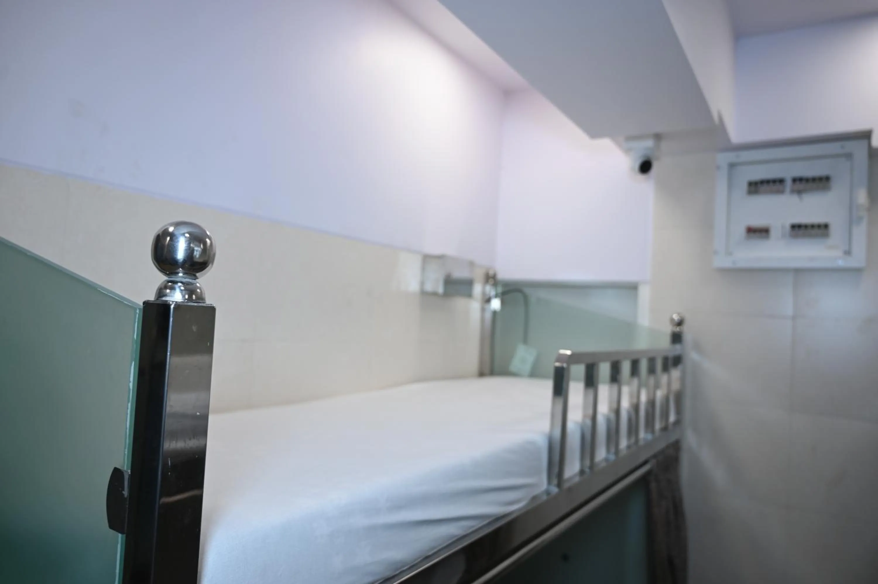 Bed in Sagar Dormitory Andheri - Nearest to Andheri Railway Station West