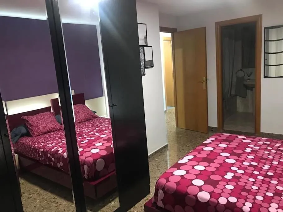 Photo of the whole room, Bed in Apartamento cómodo y espacioso con parking