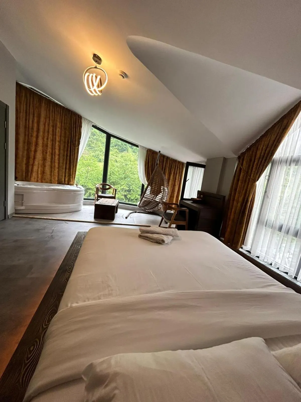 Bed in Macartaşı Hotel