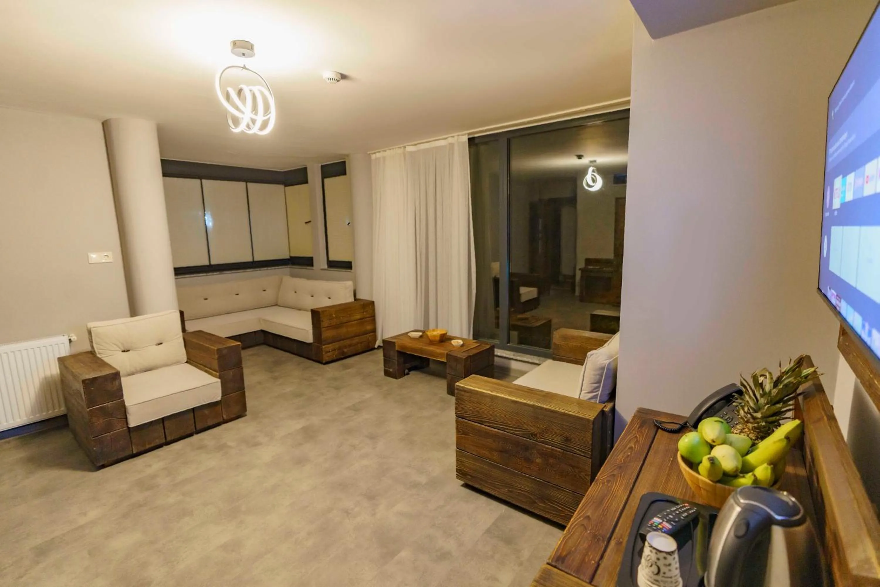 Seating area in Macartaşı Hotel