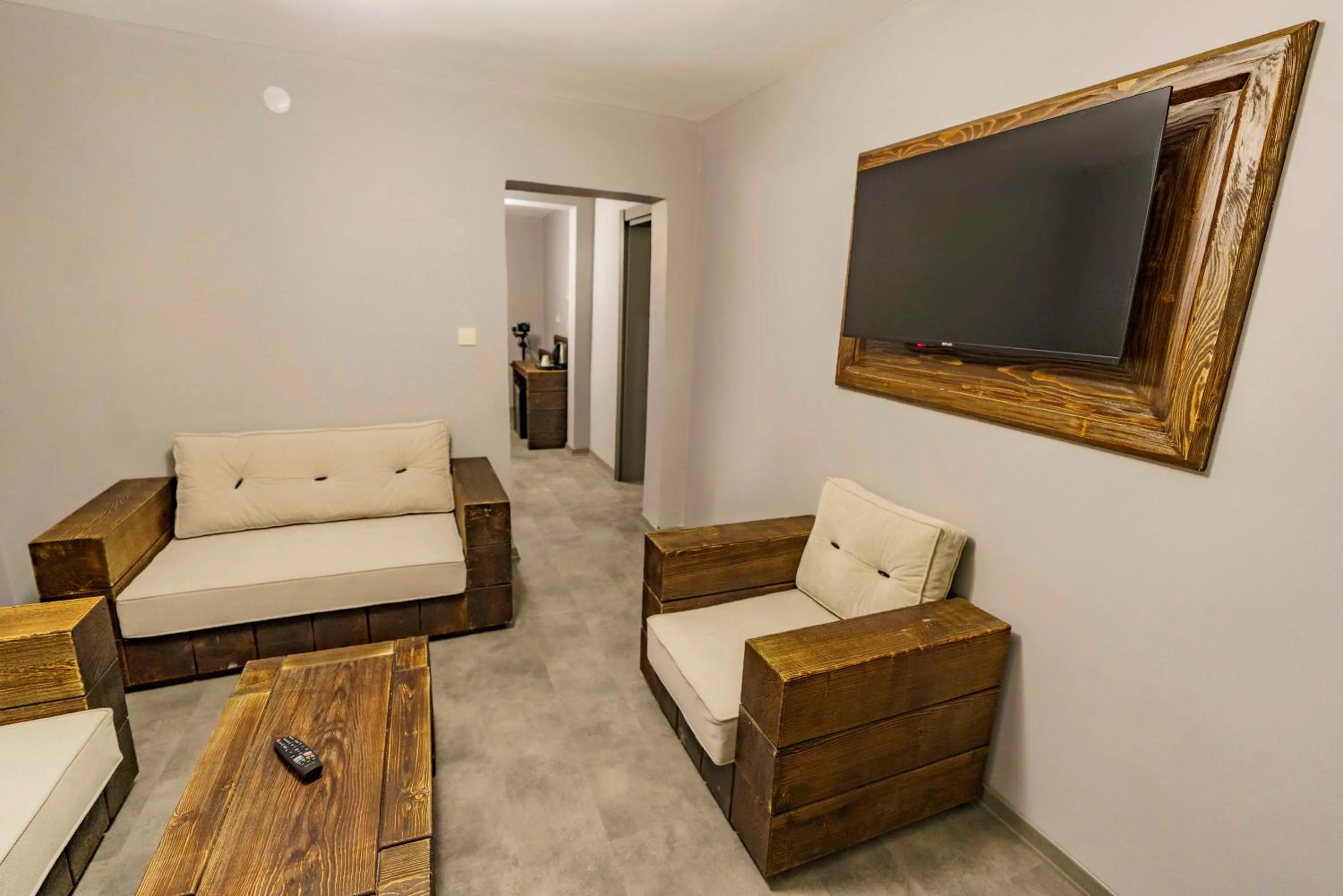 Seating area in Macartaşı Hotel