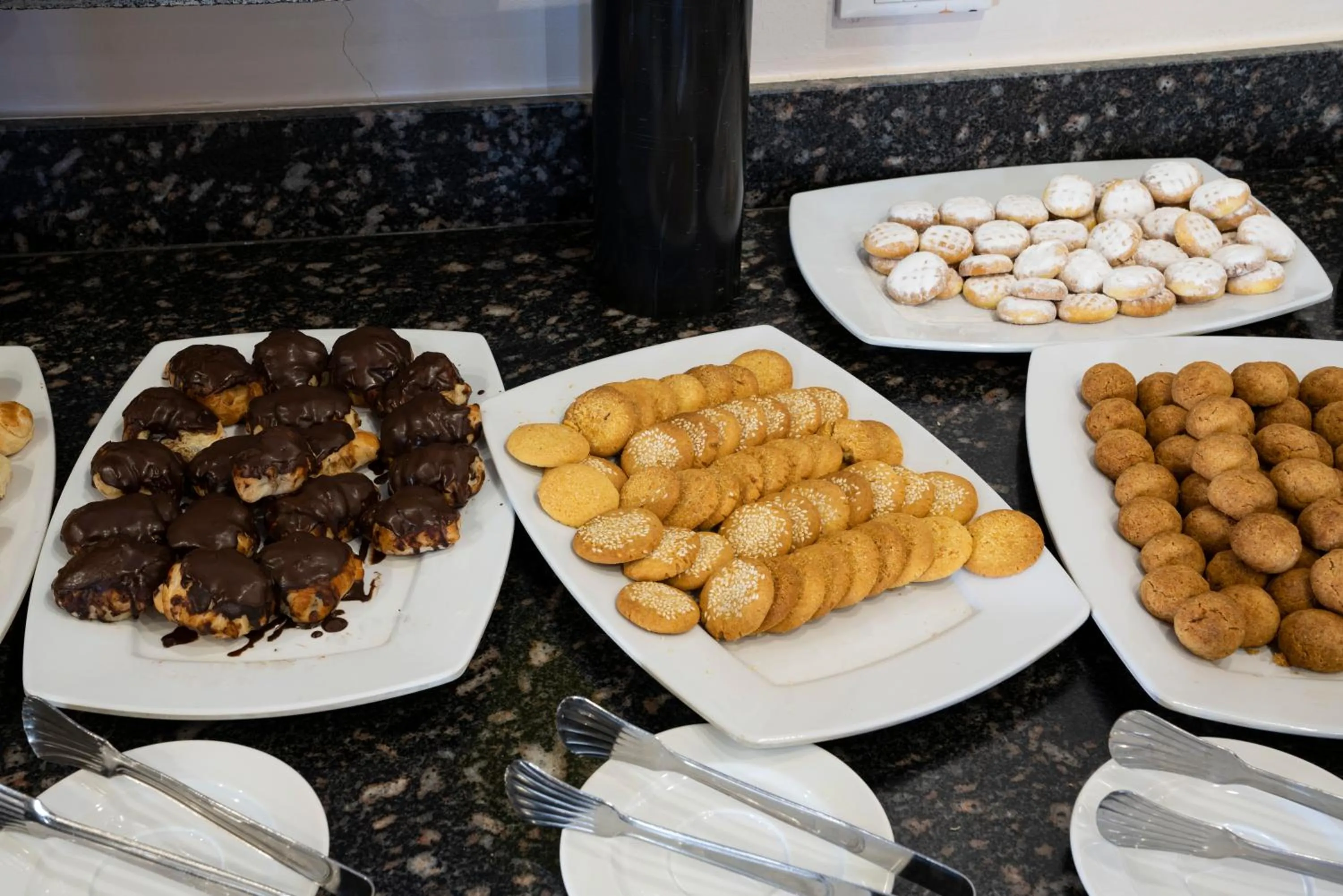 Food and drinks in Al Dora Residence Suites Hurghada