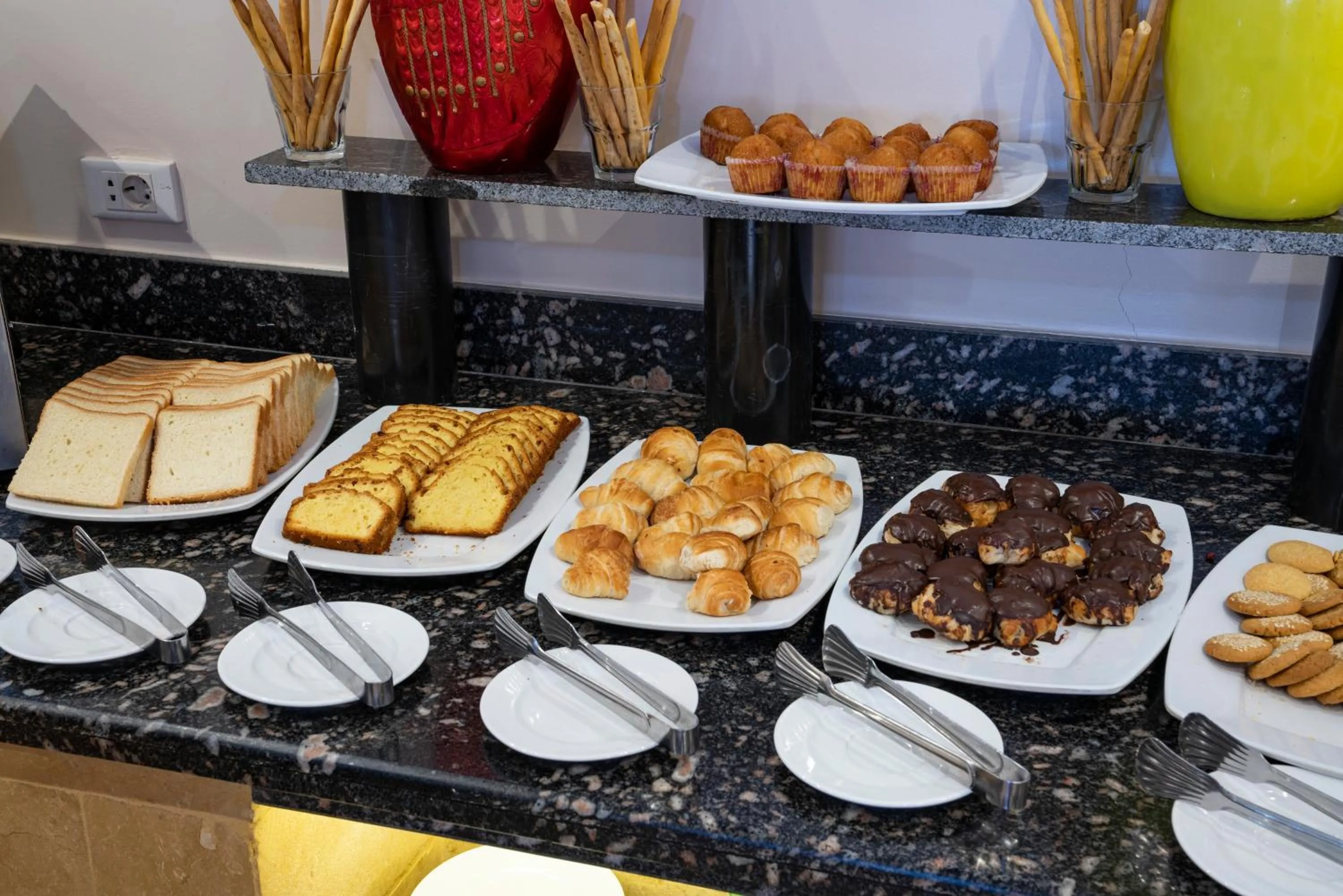 Food and drinks in Al Dora Residence Suites Hurghada