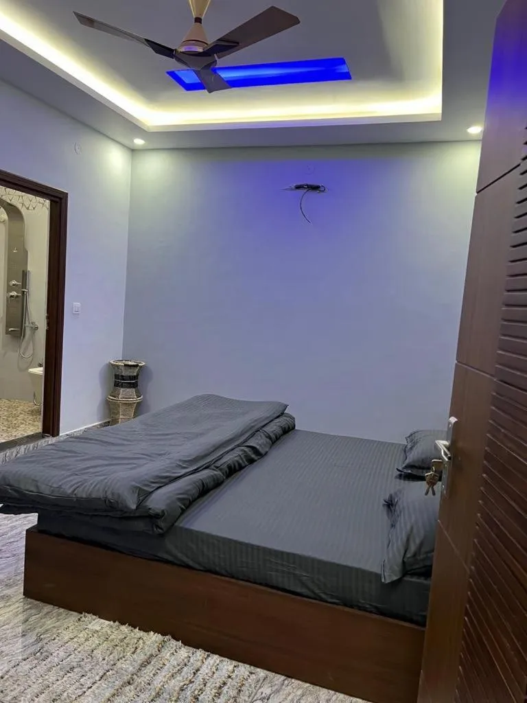 Bed in Hotel Yog Safari, Behind Parmarth Niketan