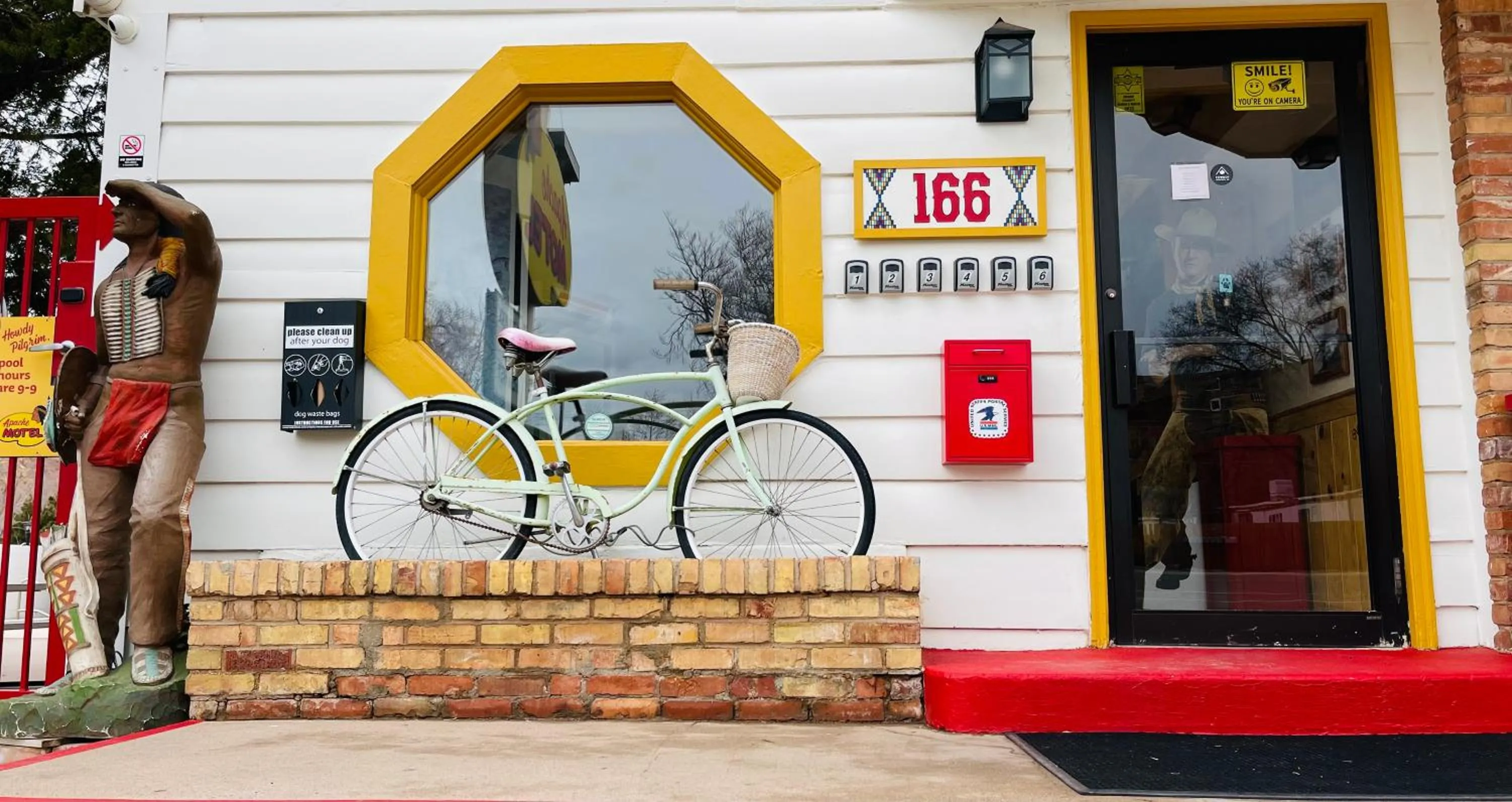Property logo or sign in Apache Motel