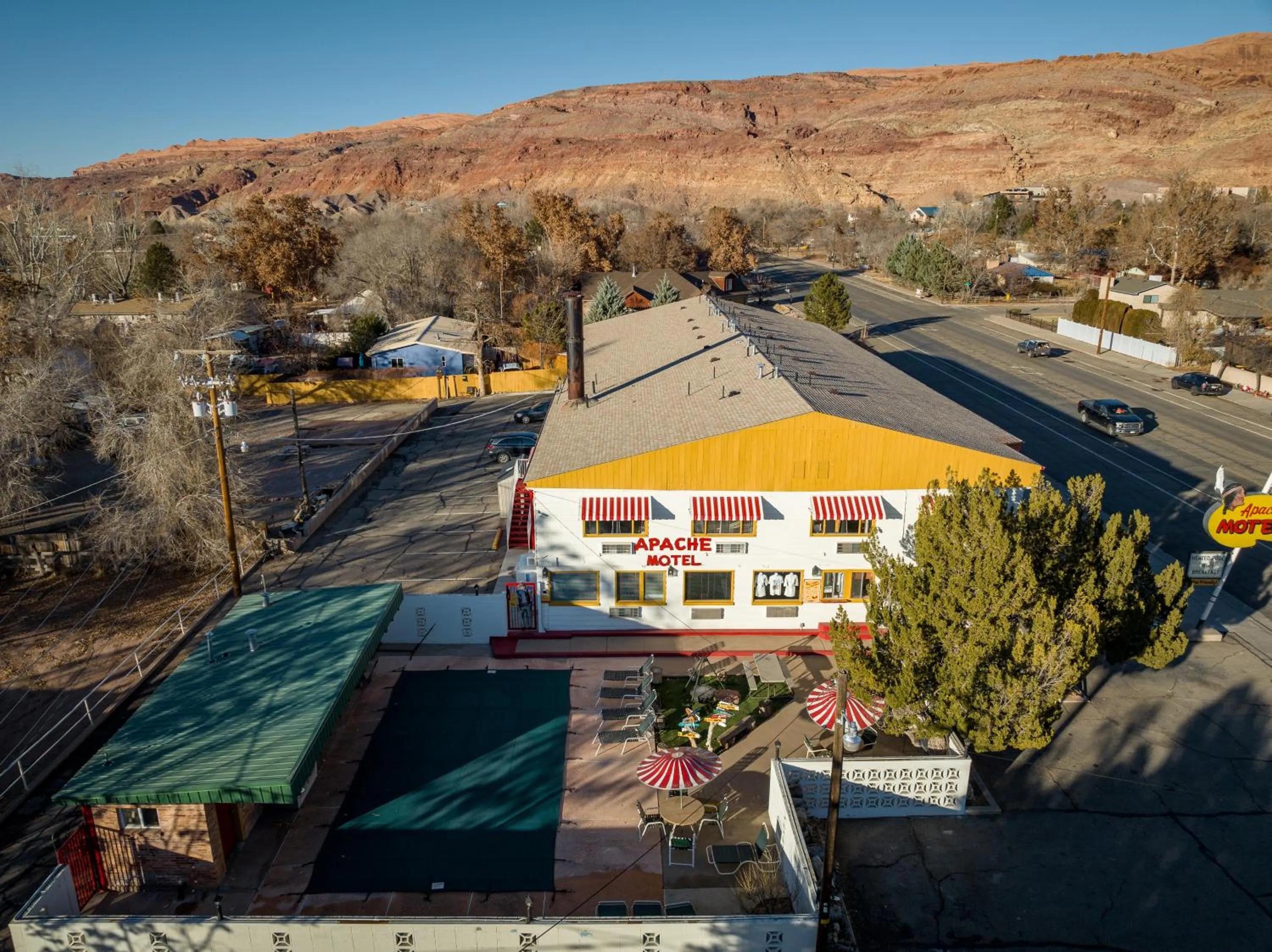 Bird's eye view in Apache Motel