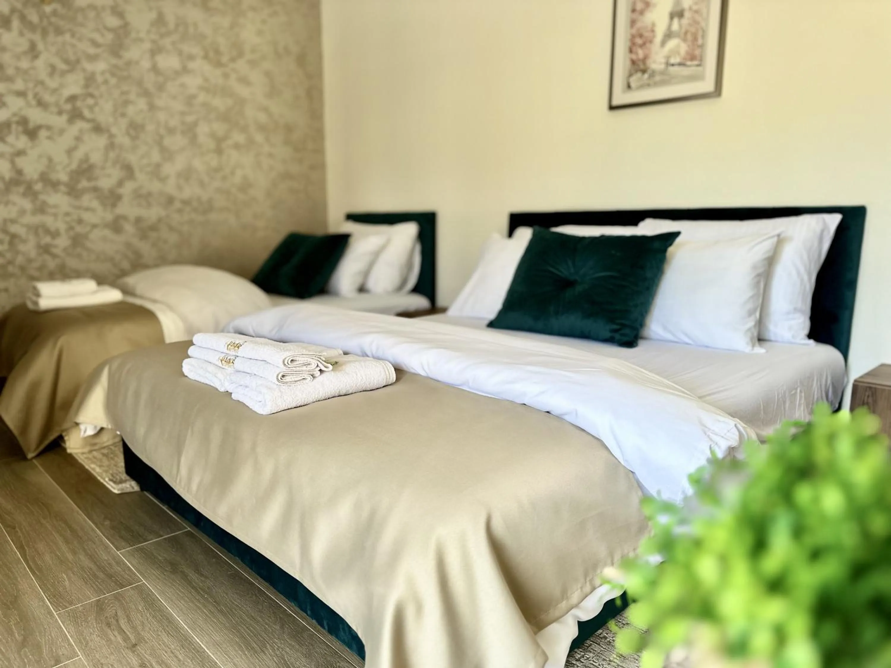 Bed in Akhdar Apartments