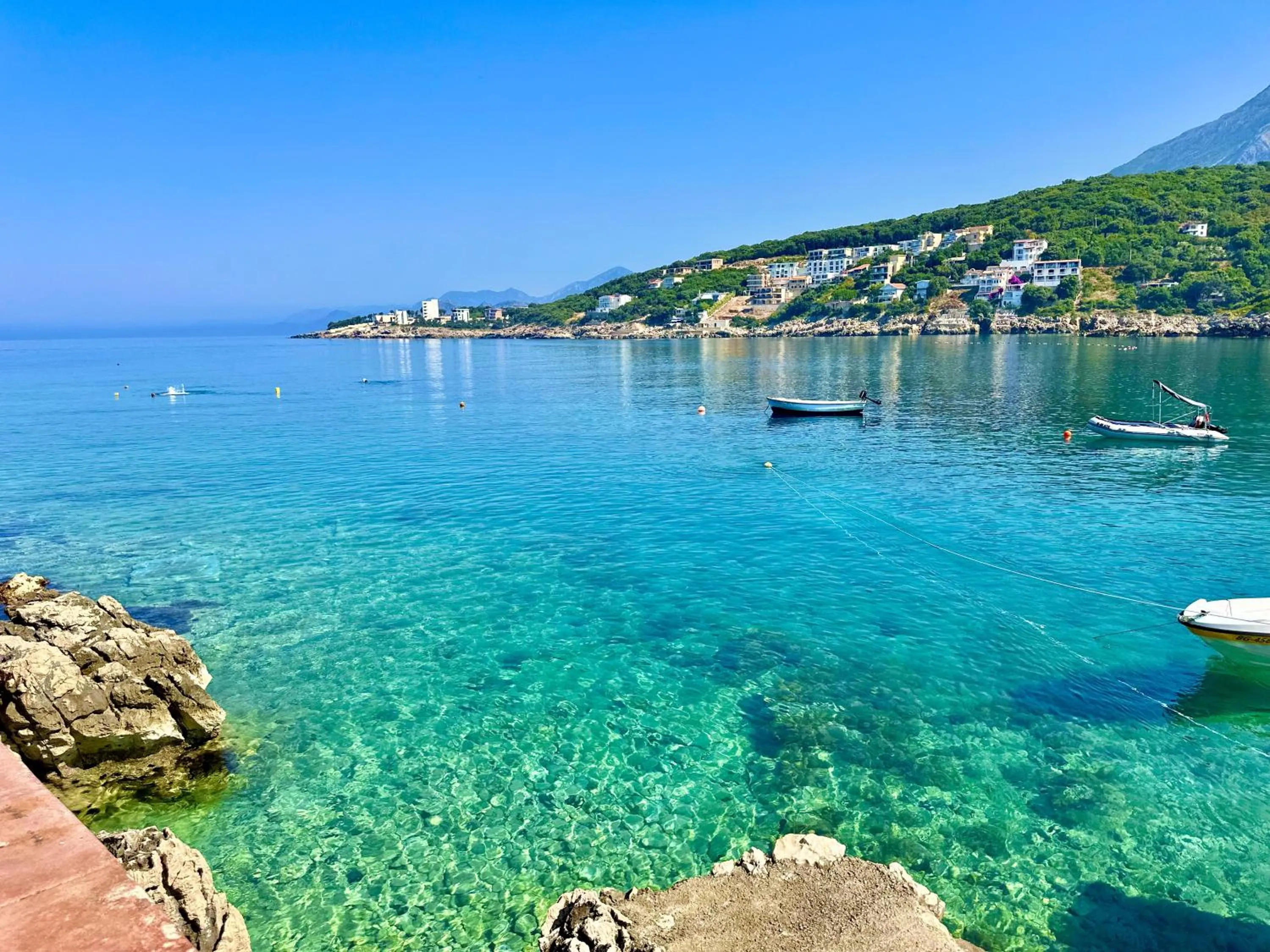 Day in Akhdar Apartments