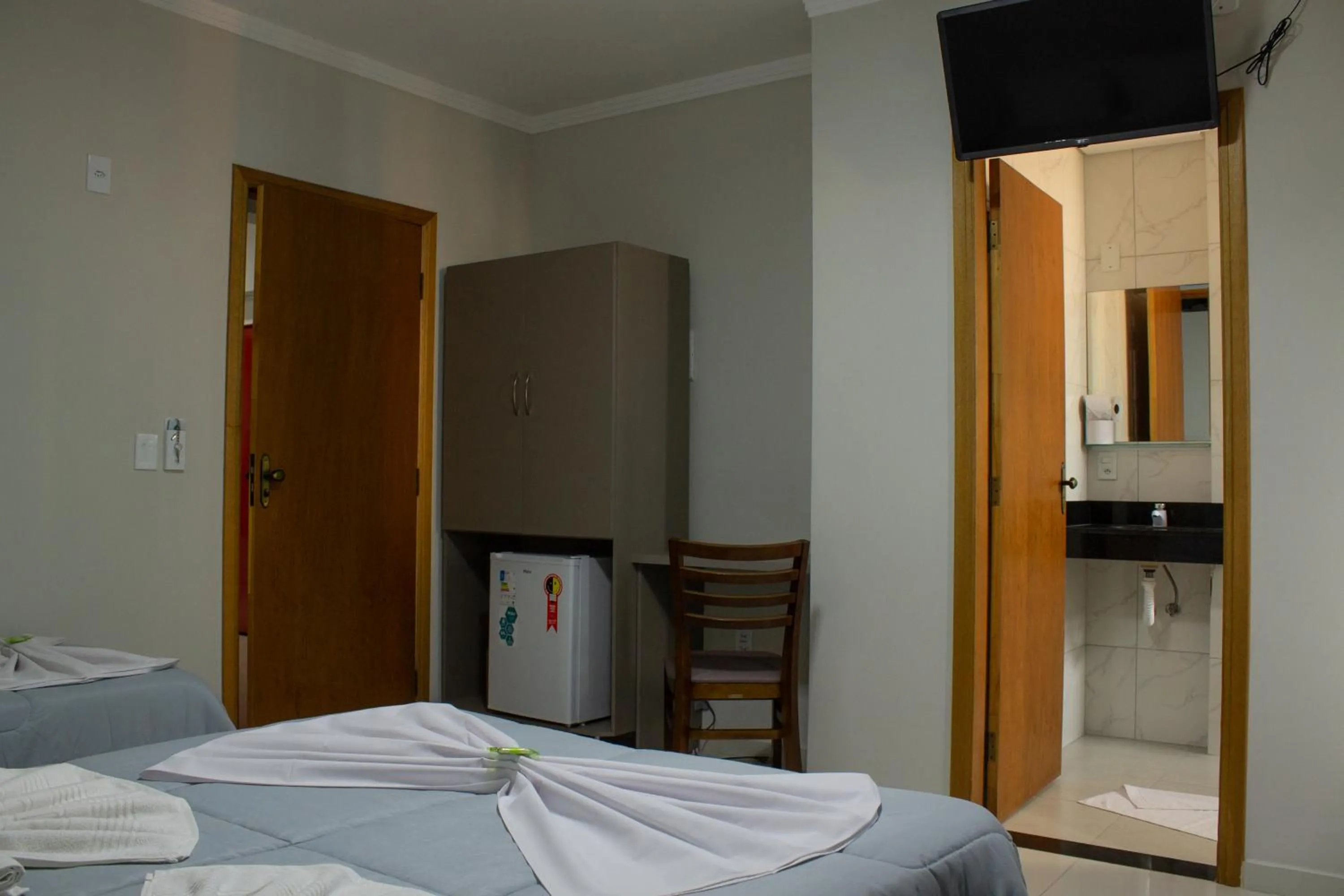 Photo of the whole room, Bed in Hotel Beirut